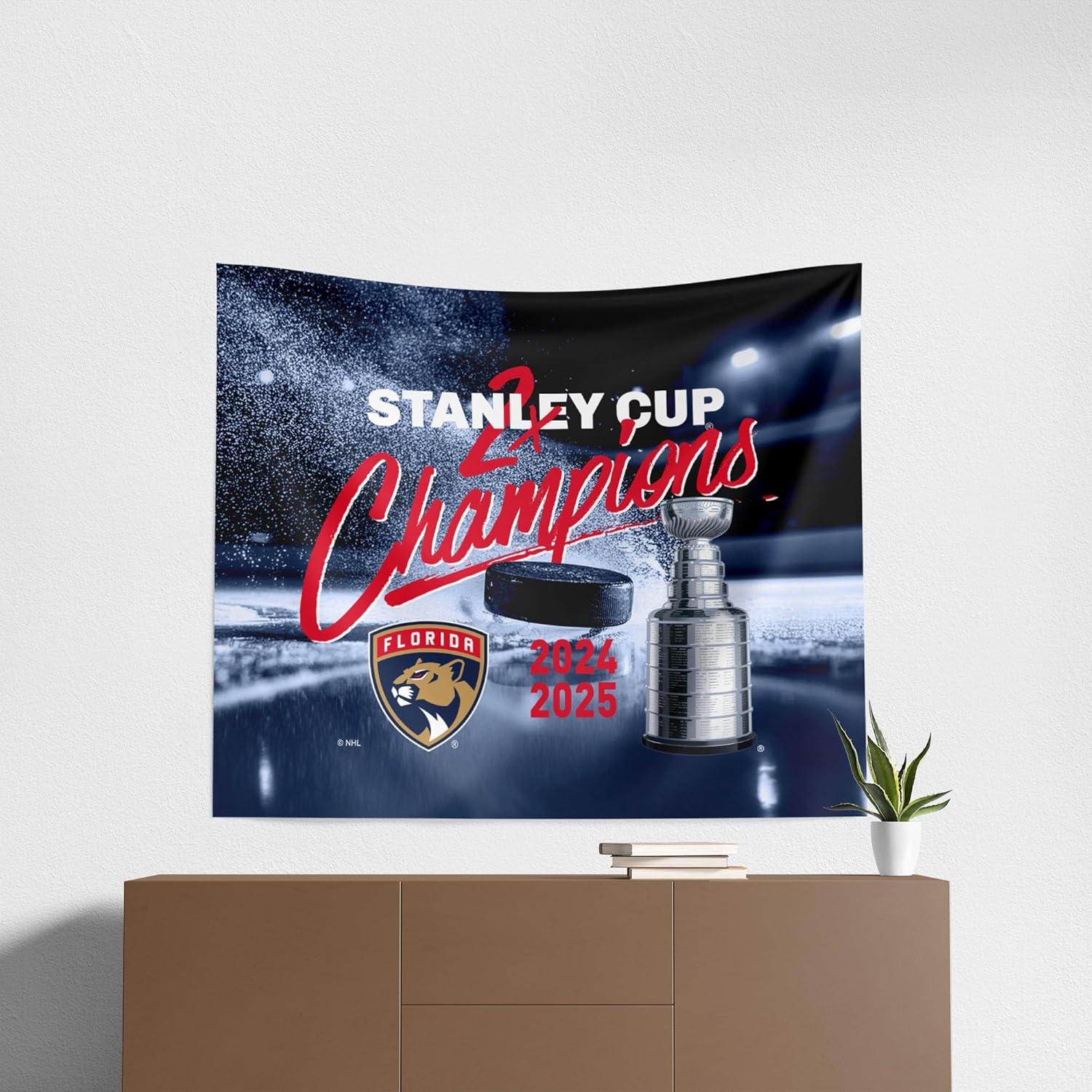 Thumbnail 3 de Northwest NHL Unisex-Adult Modern Florida Panthers wall banner (34 x 40 in)
