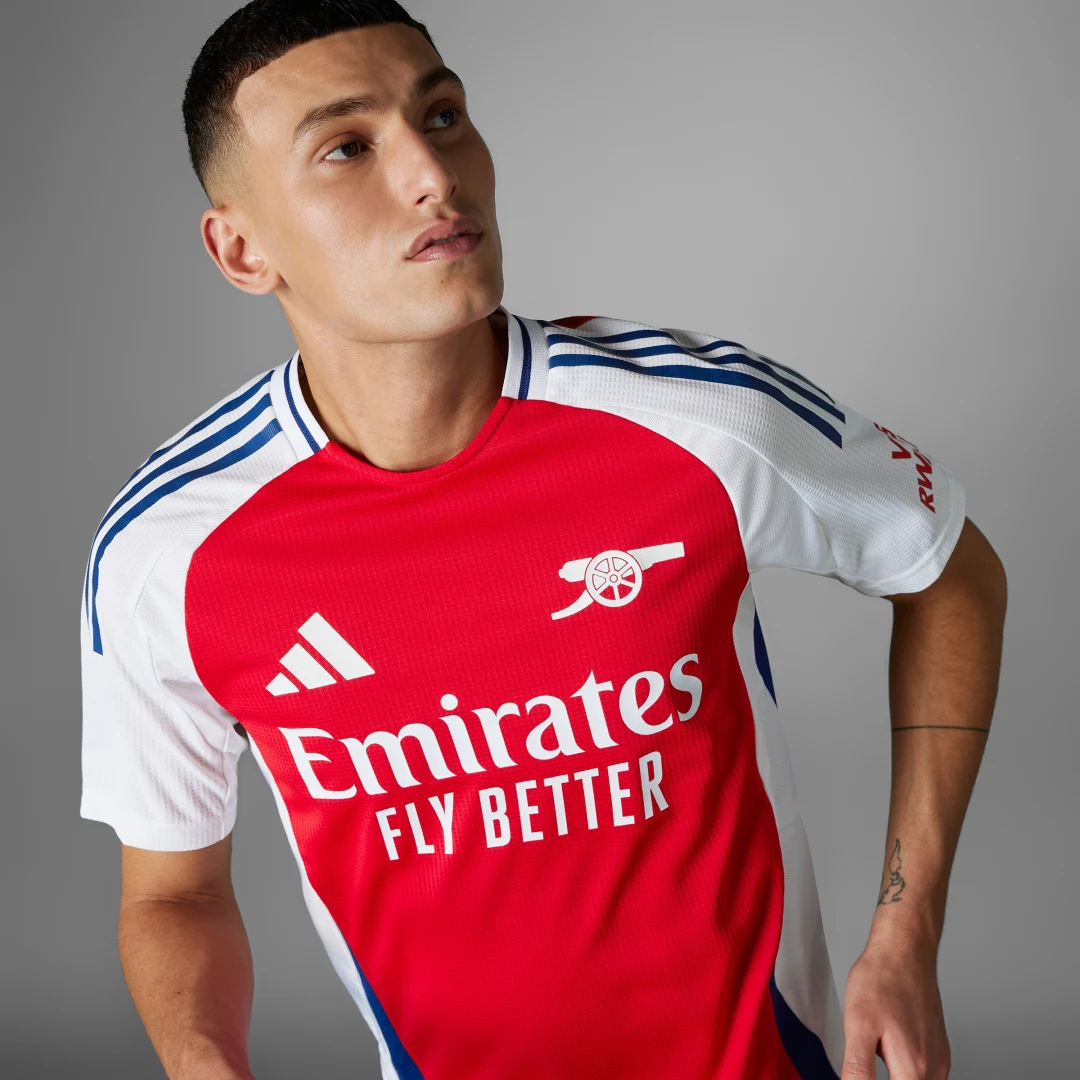 Detalle de Camiseta Arsenal 24/25 Authentic Primera Equipación