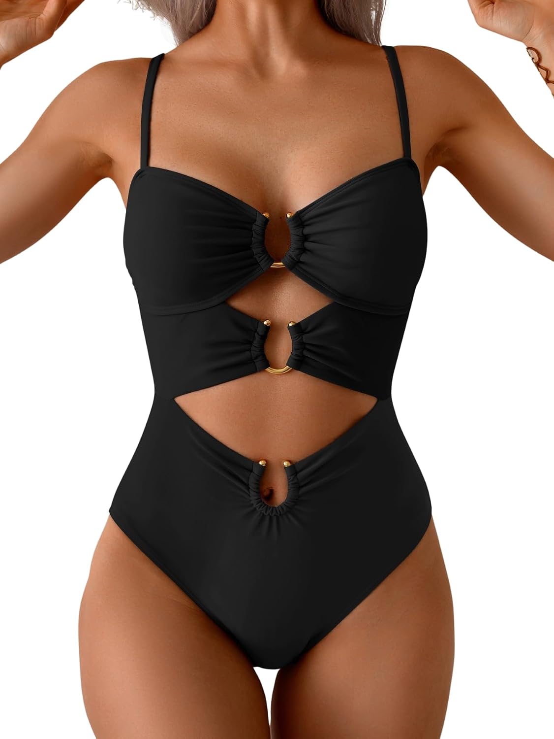 Detalle de Eomenie Cutout Ring Monokini: A Flattering Beach Vacation One-Piece