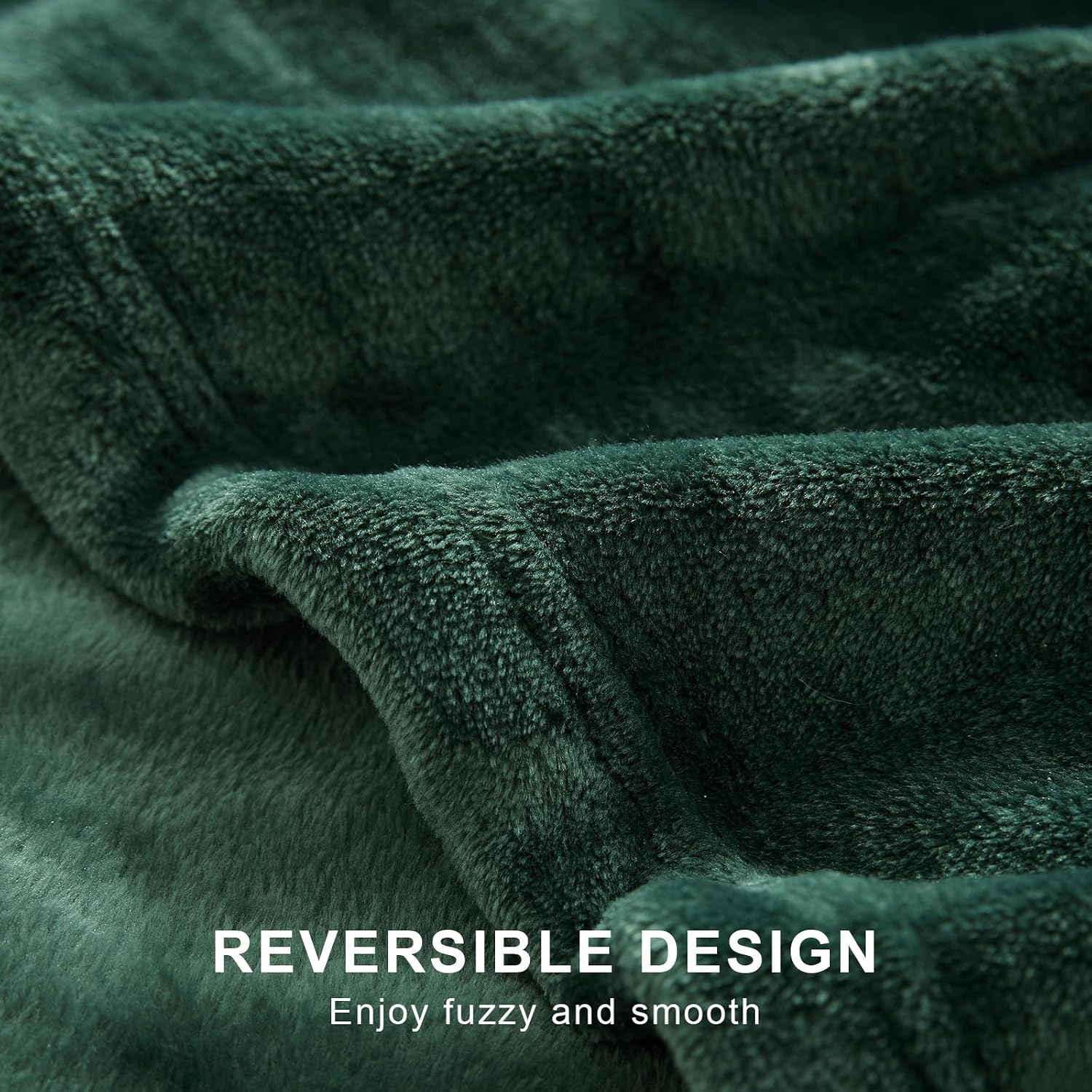 Detalle 2 de EHEYCIGA Dark Green Fleece Blanket Throw (150x200cm) – Fluffy Microfibre Polyester for Sofa, Bed & Armchairs