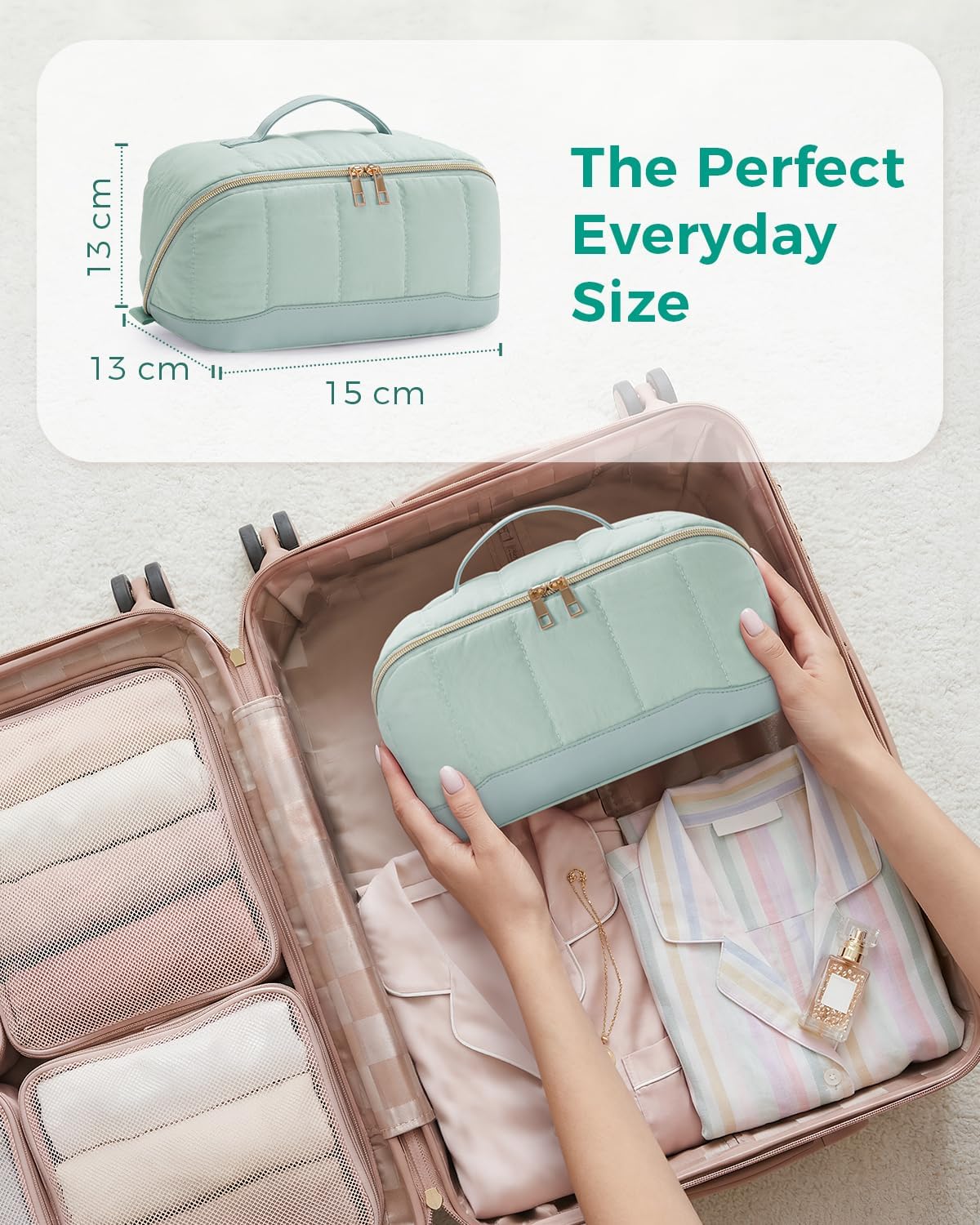 Detalle 2 de Travel Makeup Bag: Large Quilted Cosmetic Organizer with Brush Compartment