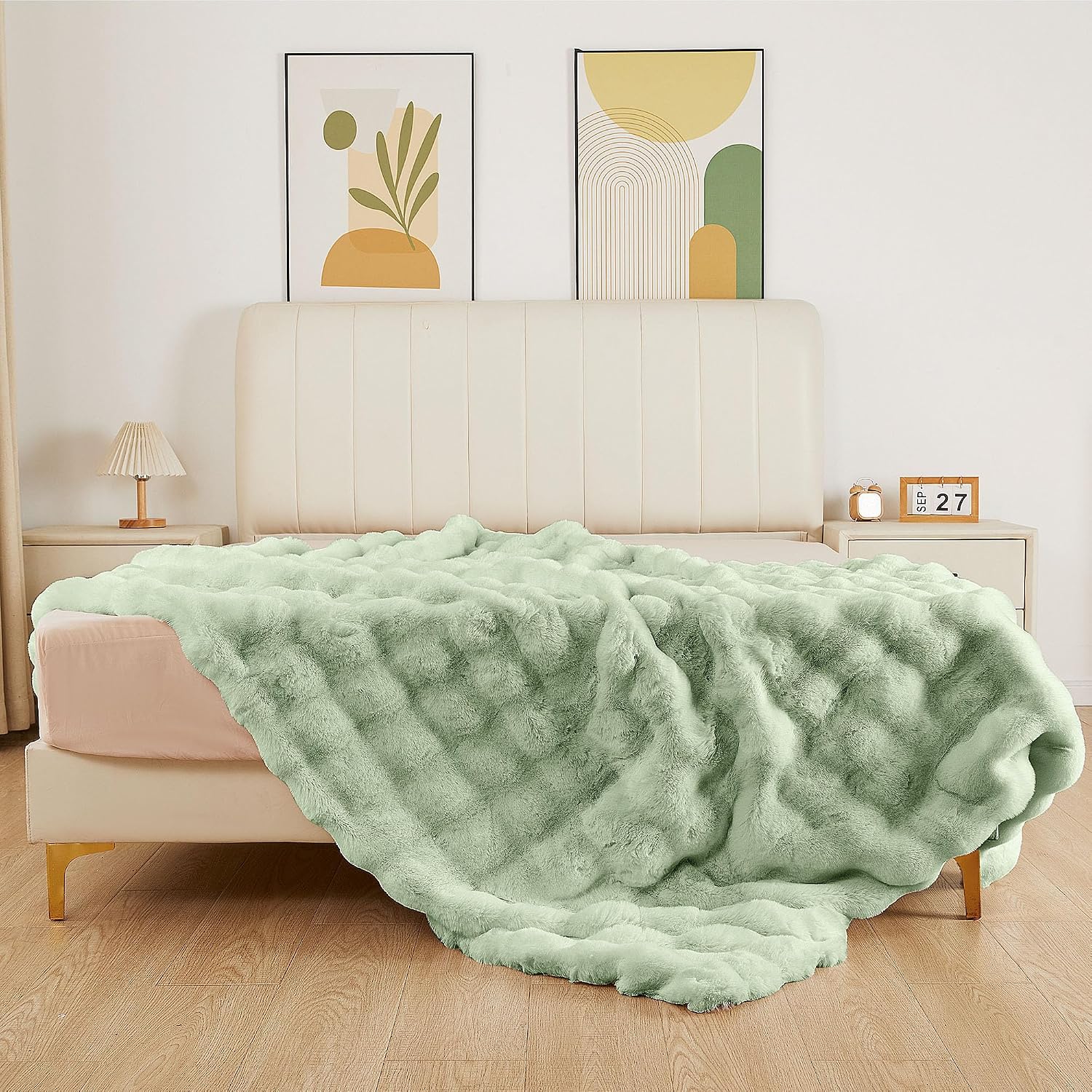 Thumbnail 6 de ORINOVA Couverture fausse fourrure vert sauge 130x150 cm, plaid moelleux anti-boulochage