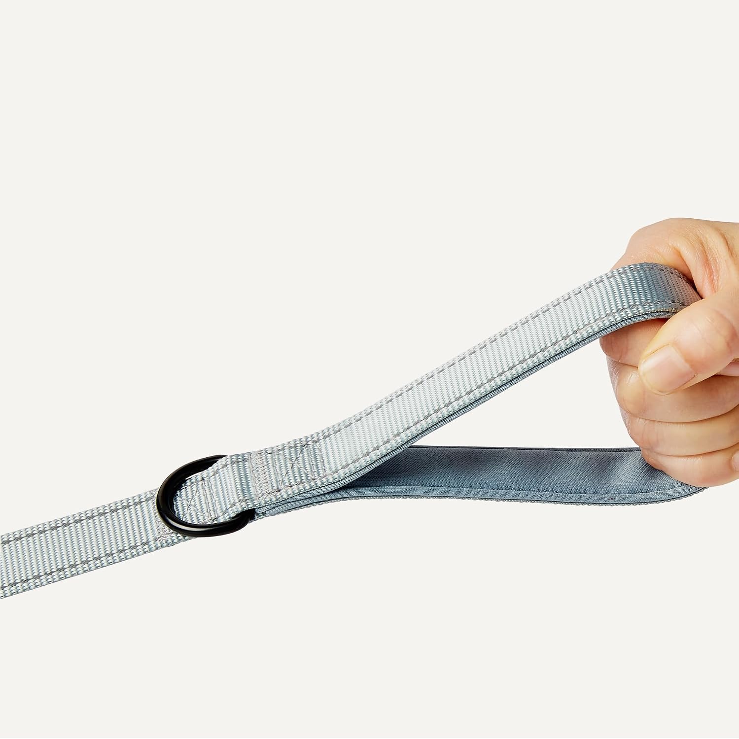 Detalle de Amazon Basics Guinzaglio riflettente con doppia impugnatura imbottita, 180 cm – Nero/Blu