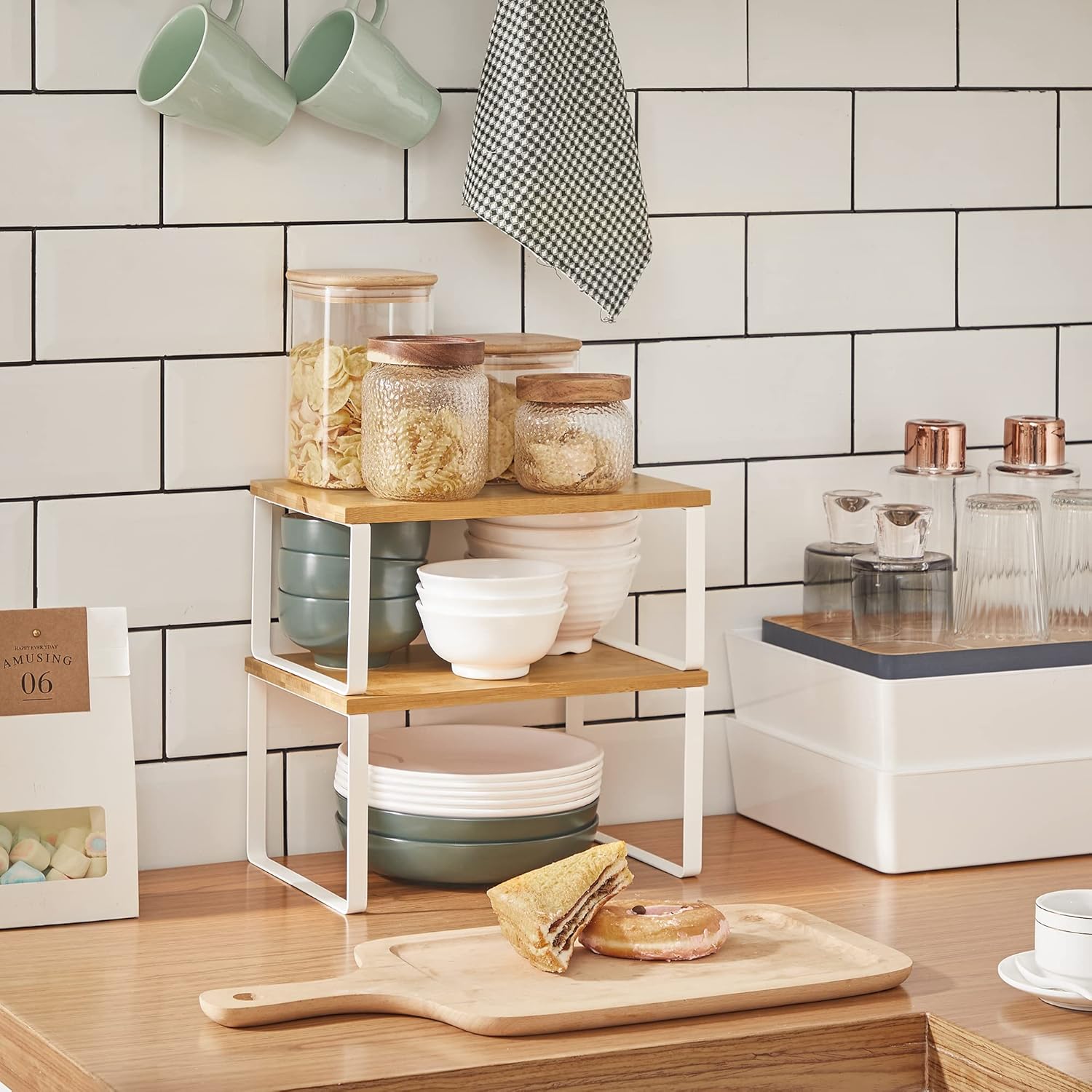 Detalle de SONGMICS Spice Rack KCS02NW: set of 2 expandable, stackable cupboard shelf organisers