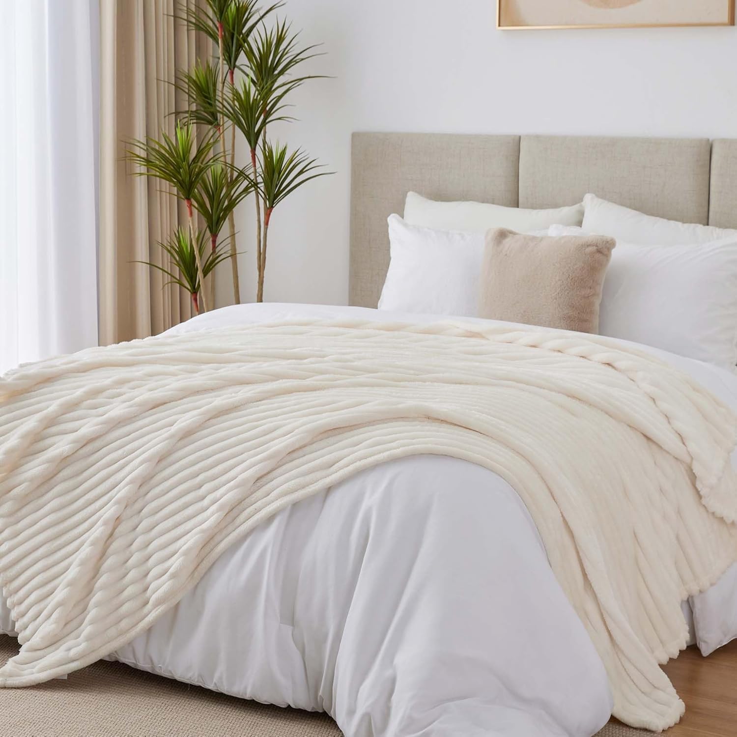 Thumbnail 5 de BEDELITE Kuscheldecke Flauschig Groß – weiche Flanell-Decke 220x240 in Elfenbein Weiß