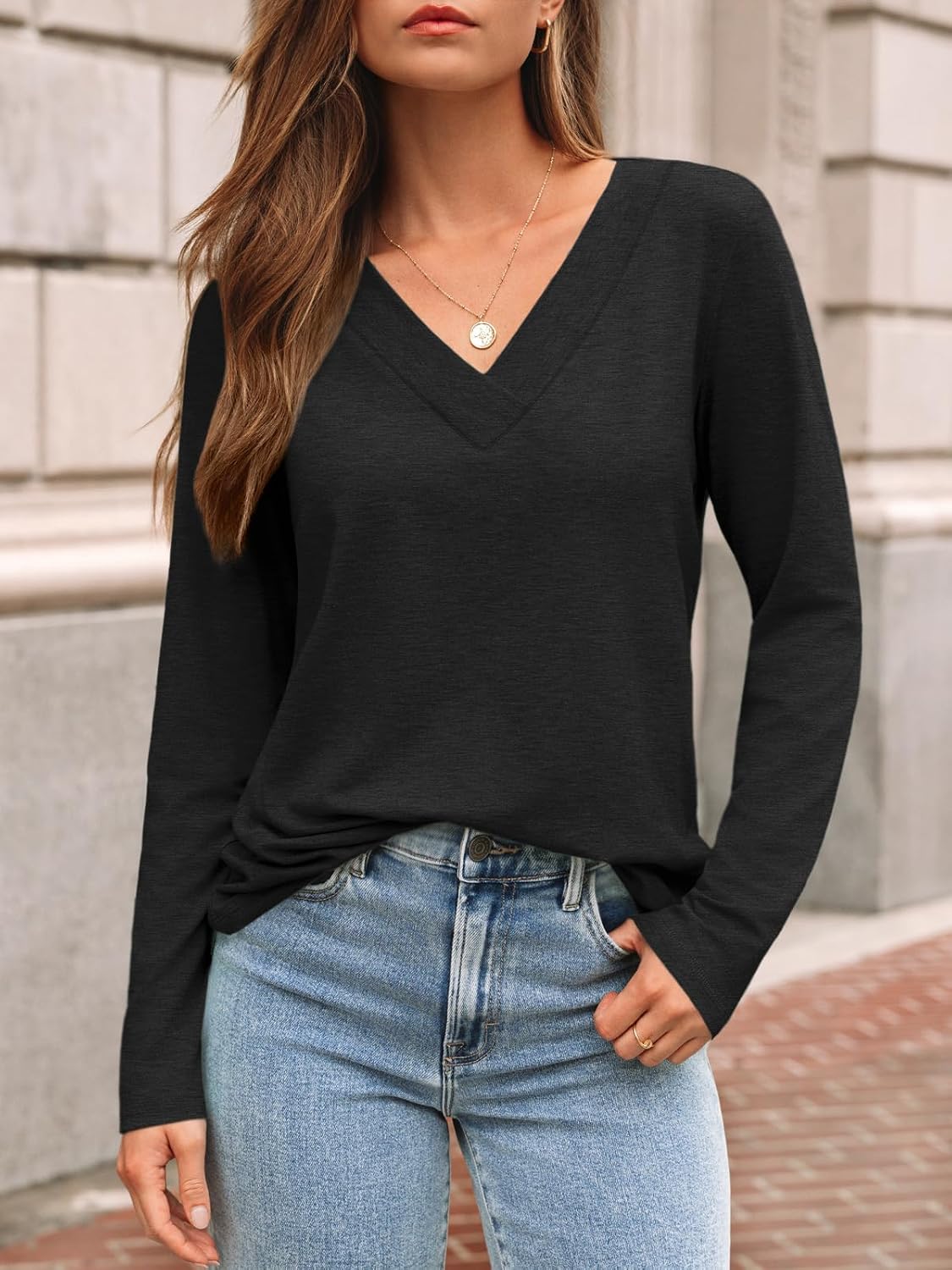 Thumbnail 1 de AUTOMET Long Sleeve V-Neck Casual Top