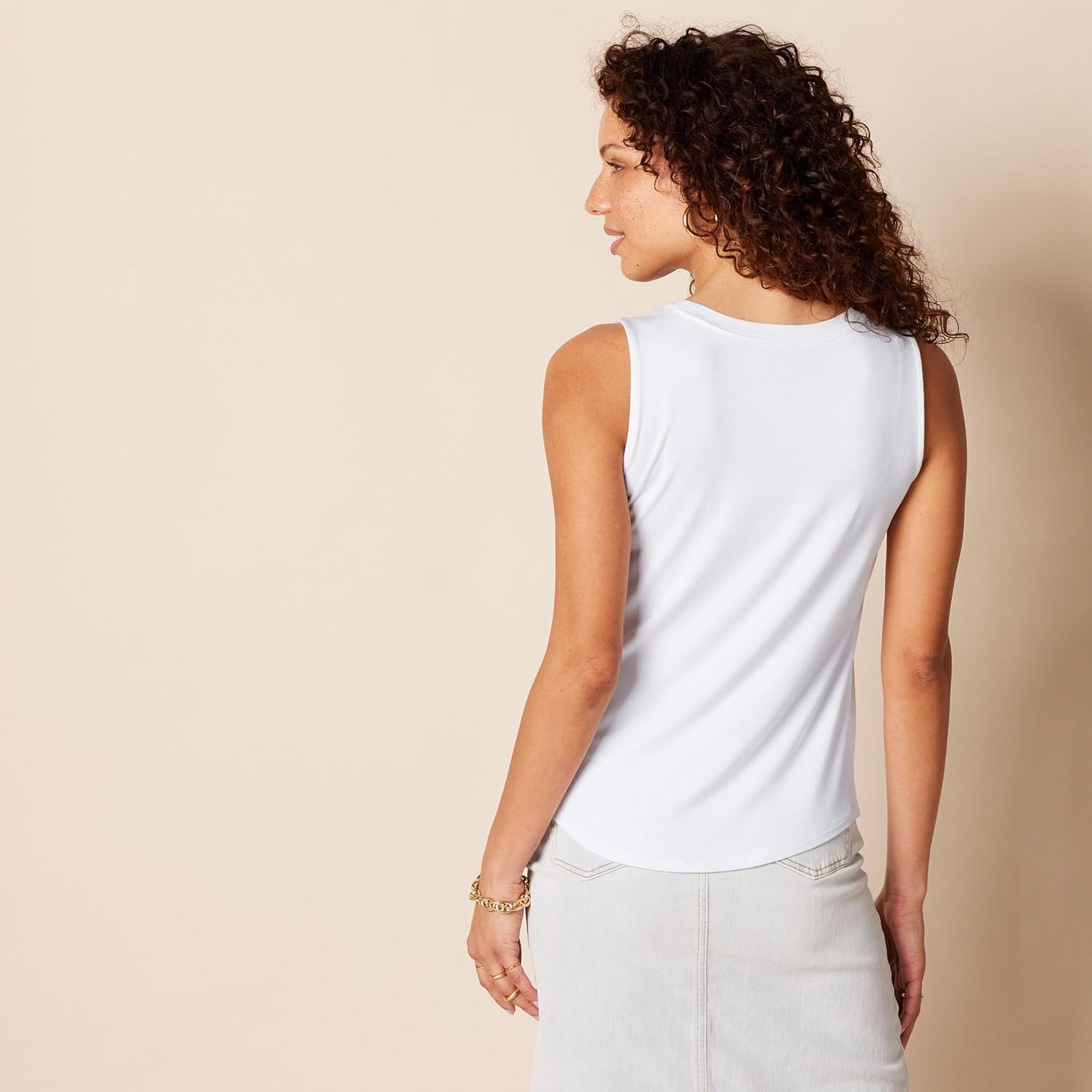 Thumbnail 1 de Amazon Essentials Women’s Relaxed-Fit Sleeveless Muscle Vest