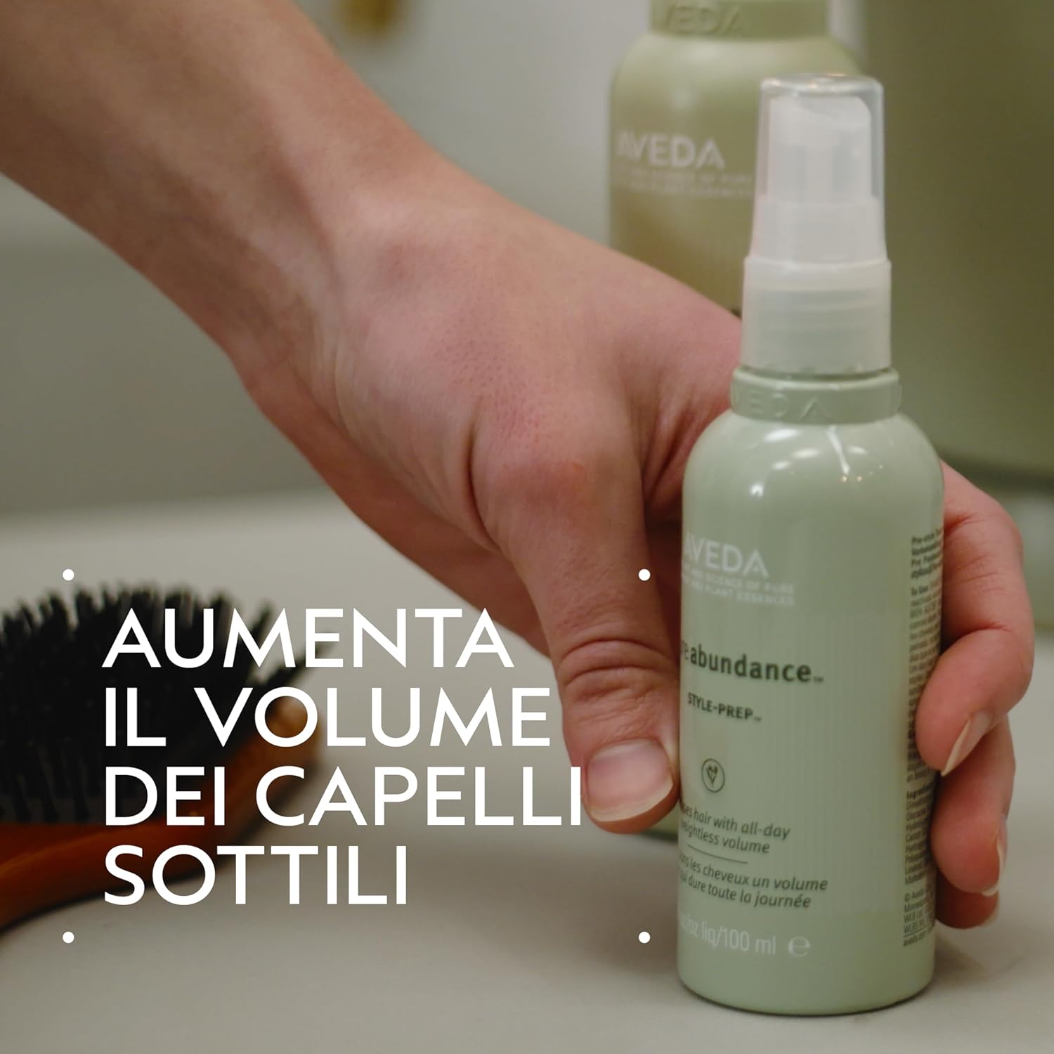 Detalle 2 de Aveda Pure Abundance Style-Prep: spray volumizzante leggero per capelli sottili, 100 ml