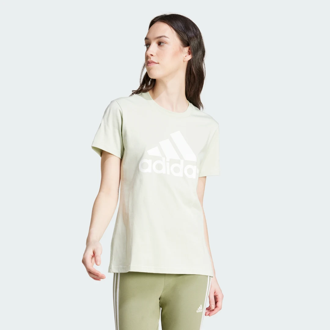 Detalle de Camiseta Essentials Logo (verde) — guía rápida de compra