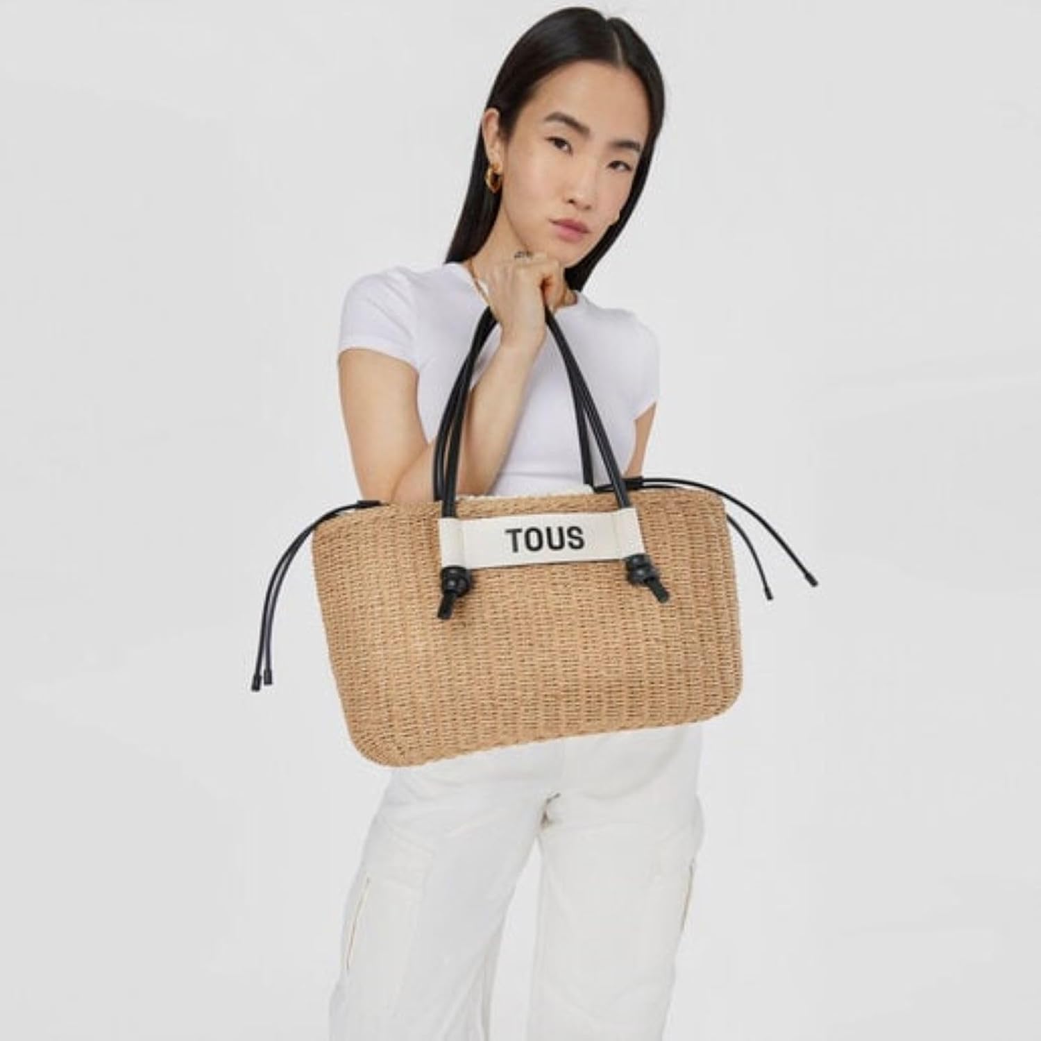 Detalle de Tous Capazo Grande Negro Scoubidou para Mujer – 23,5 x 39 x 14 cm