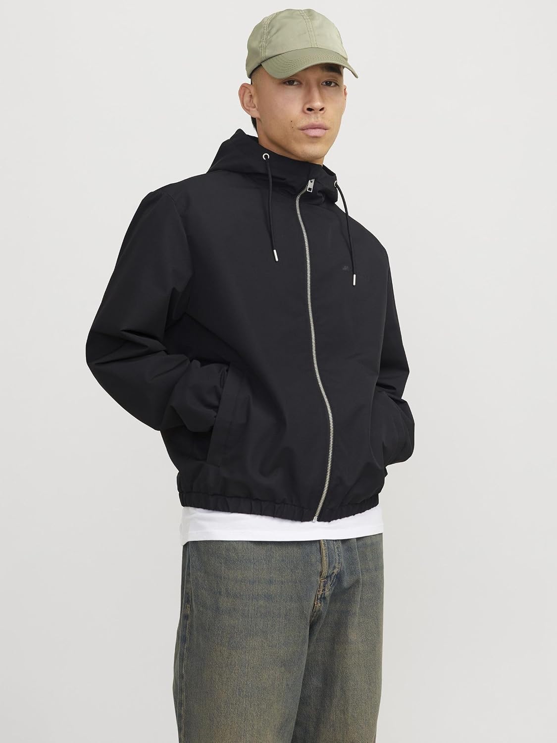 Detalle 2 de JACK & JONES Jjelegacy Light Jacket Hood Noos – krótka kurtka męska z kapturem