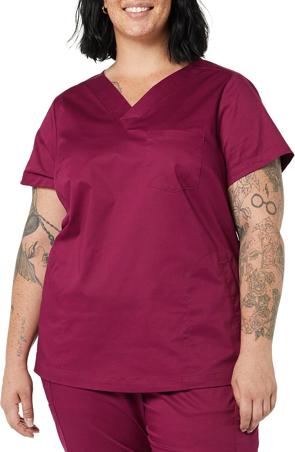 Thumbnail 6 de Amazon Essentials Women’s Classic Fit V-Neck Short Sleeve Scrub Top (Plus Size available)