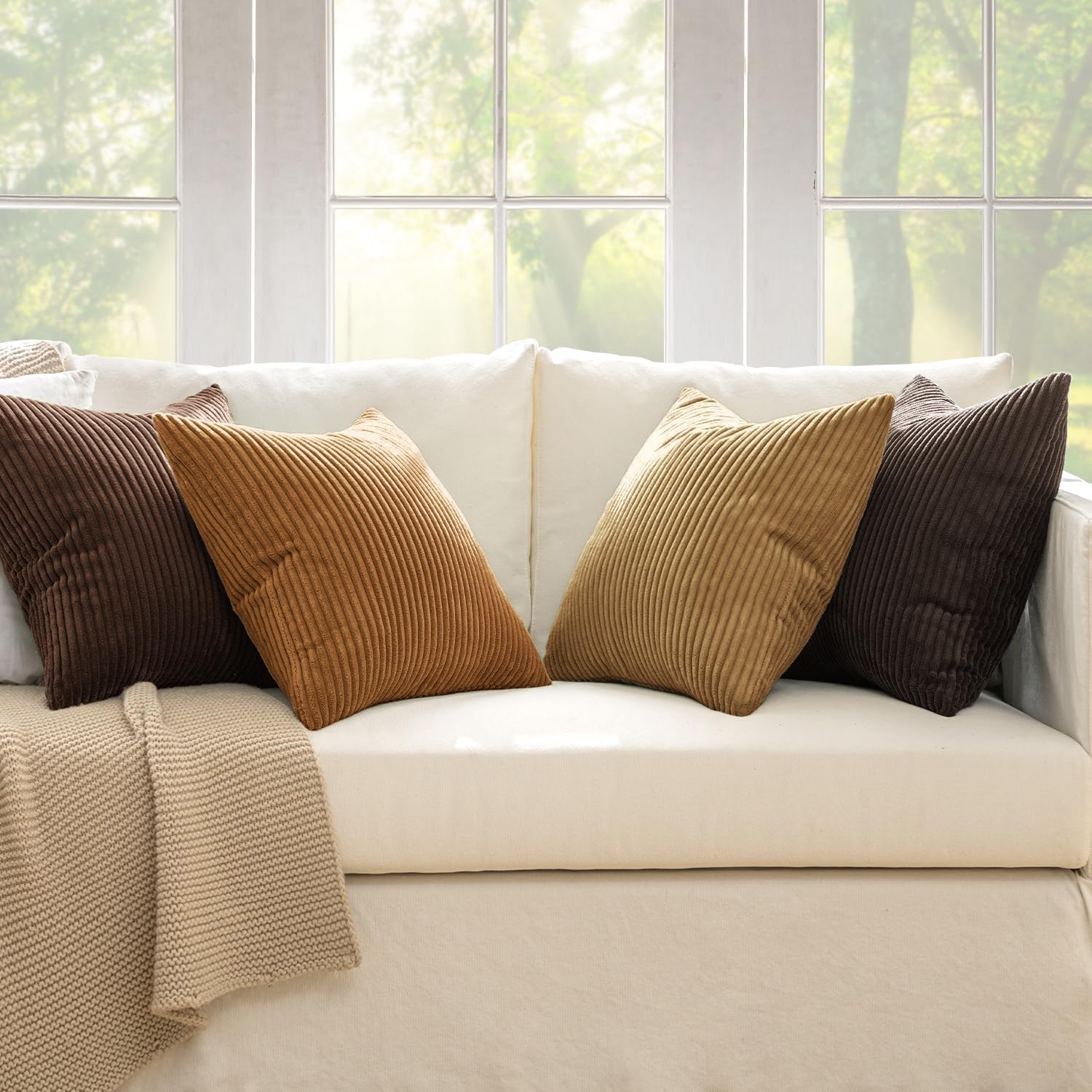 Detalle 2 de MIULEE 18x18-Inch Camel Brown Corduroy Throw Pillow Covers, Set of 4