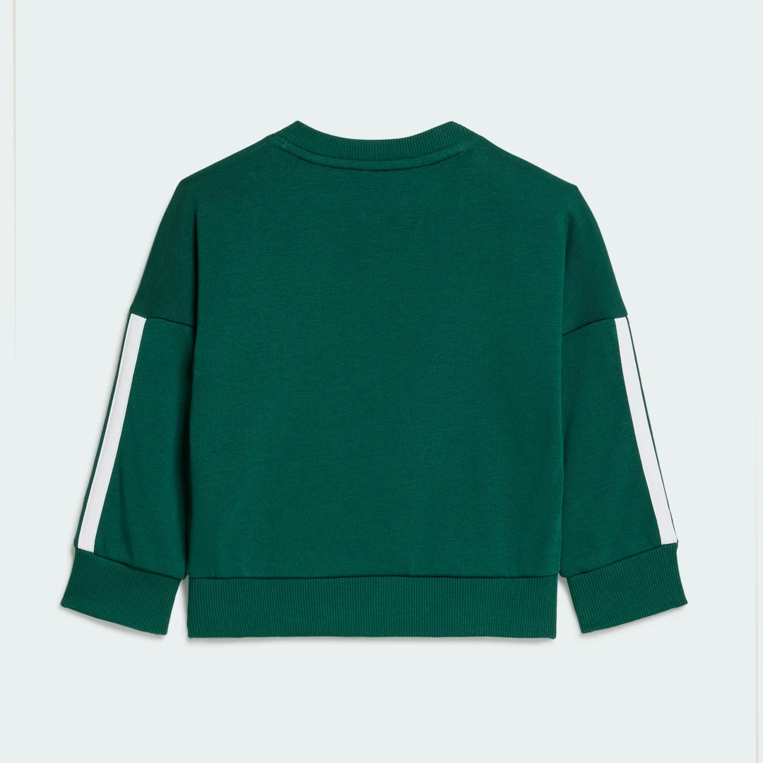 Detalle de Conjunto Essentials (Bebé) de Adidas: sudadera y pantalón en verde