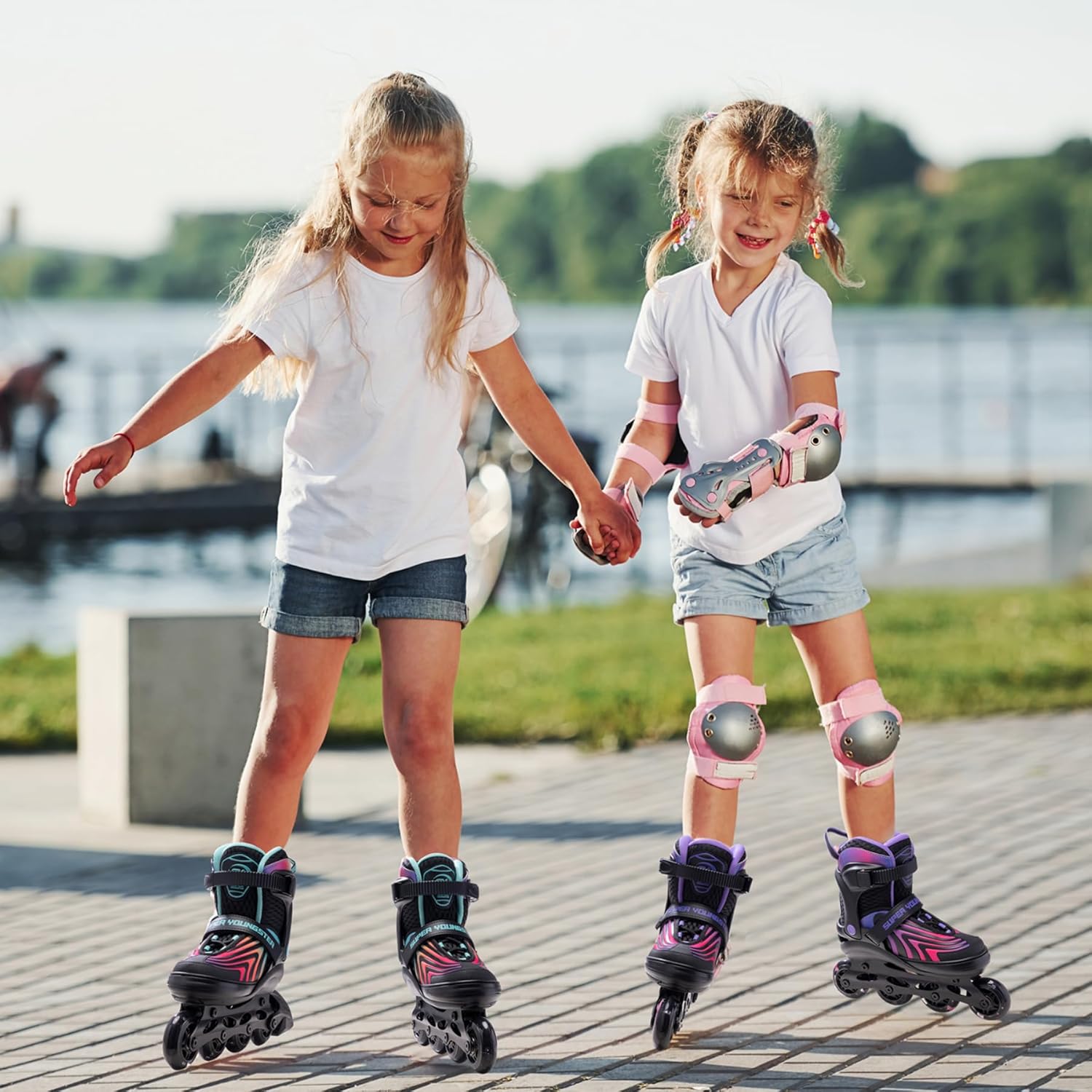 Detalle 2 de SUPER YOUNGSTER Adjustable Light-Up Inline Skates for Kids (4–12) with Durable Build