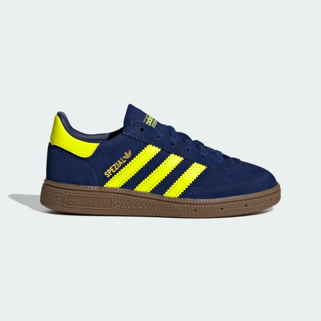 Detalle de Zapatilla Handball Spezial (Niños) de Adidas: apoyo y estilo para jóvenes jugadores