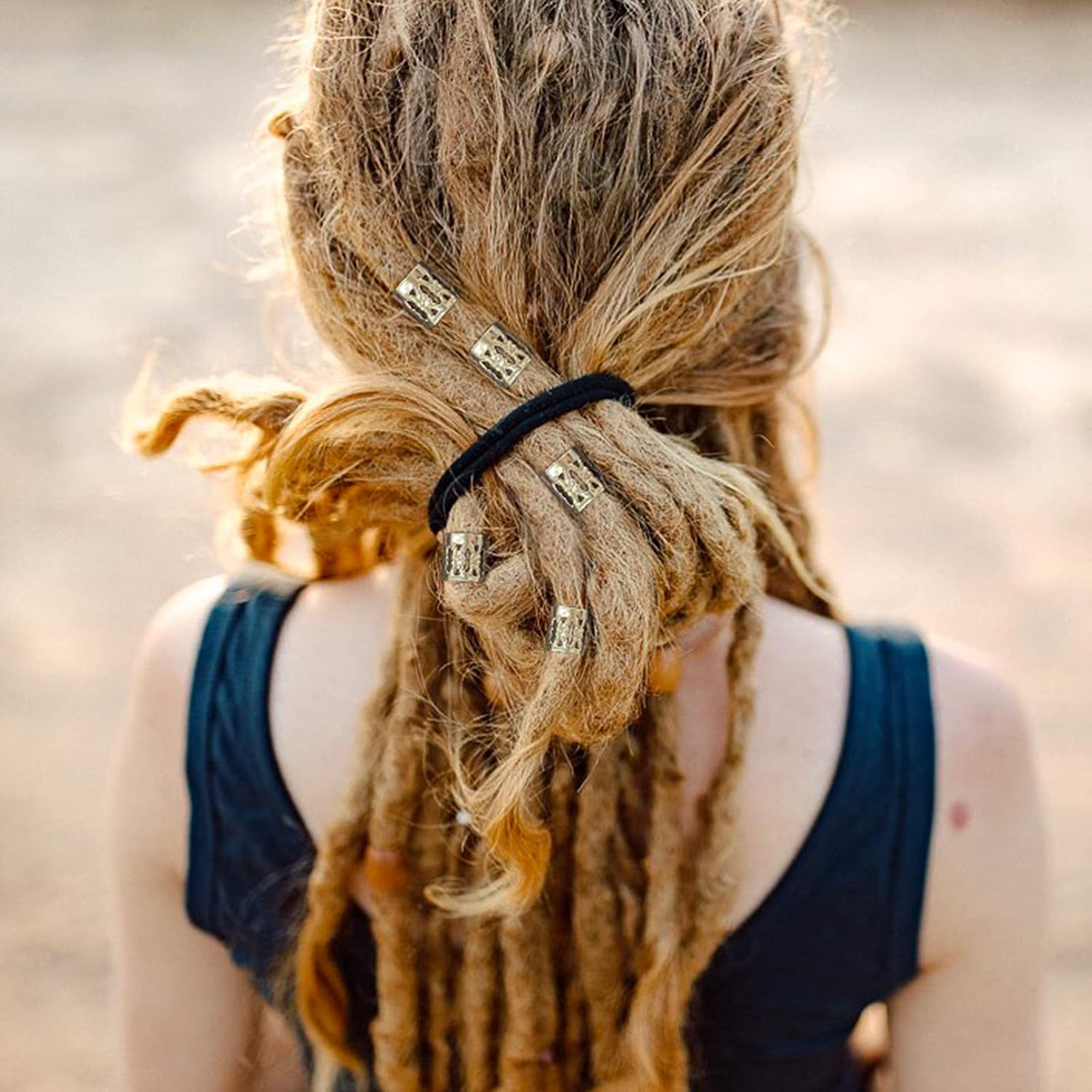 Detalle de FRDTLUTHW 18-Piece Gold Hair Jewelry Set for Braids and Locs