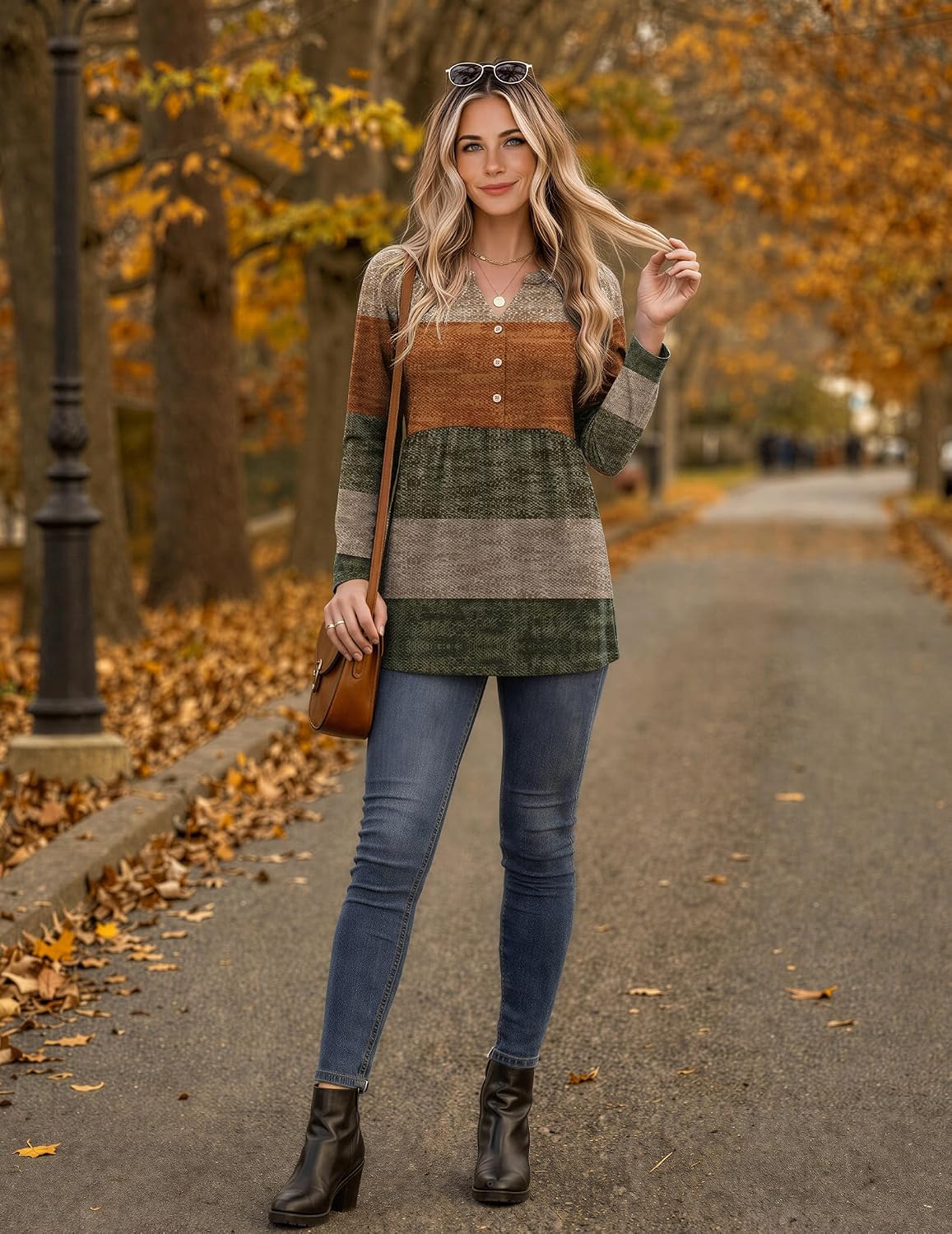Thumbnail 4 de Zeagoo Women’s Long-Sleeve Henley Tunic with Pleats and V-Neck