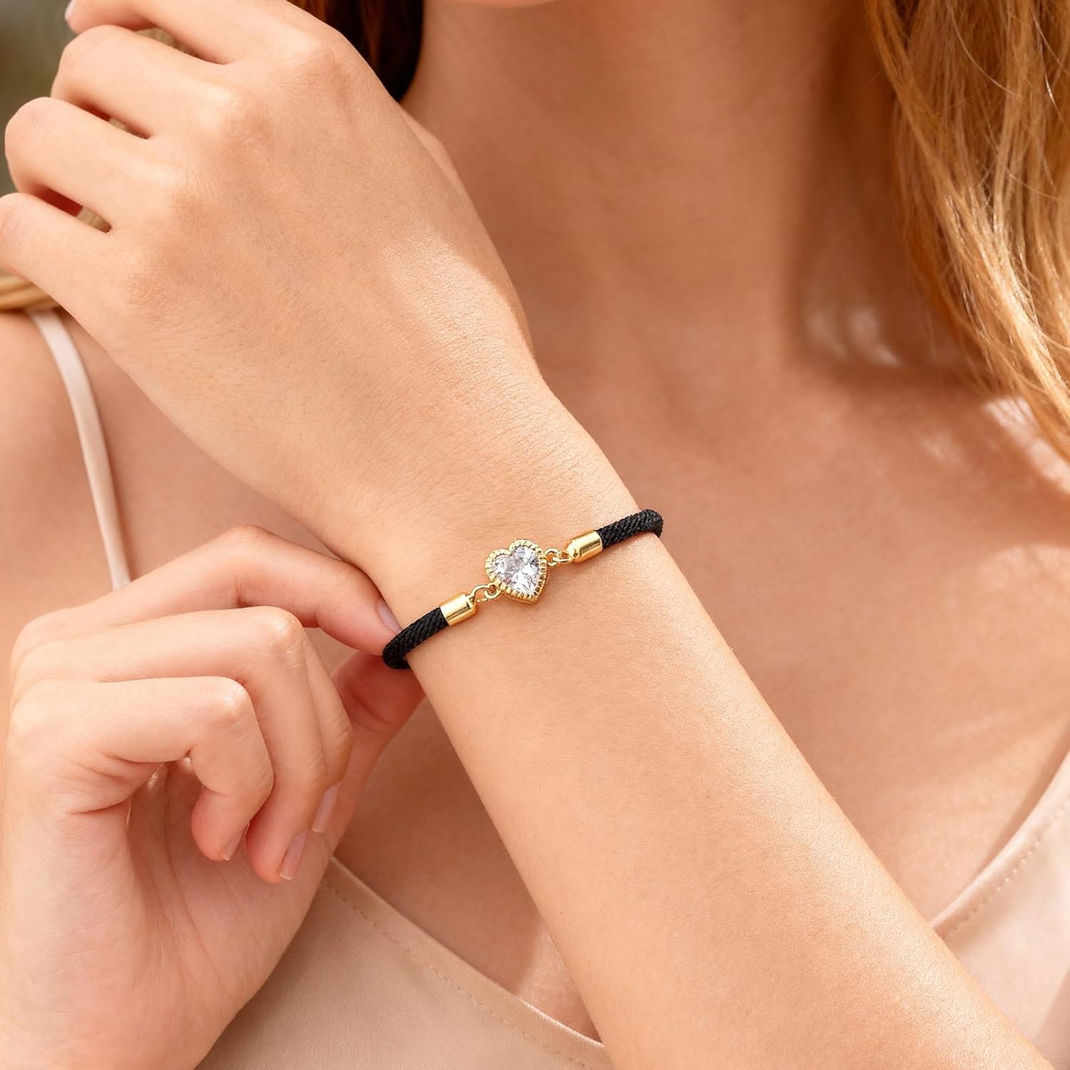 Thumbnail 2 de Gamtic Herz Armband Damen Freundschaftsarmband mit CZ-Herz & verstellbarem Knoten (14–22 cm)