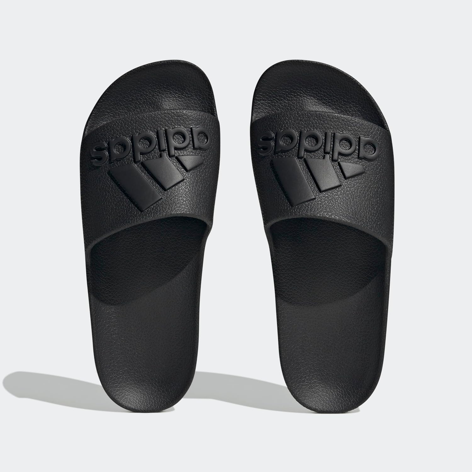 Thumbnail 1 de Adidas Unisex Adilette Aqua Slides Core Black / Core Black / Core Black 9 UK 43 EU