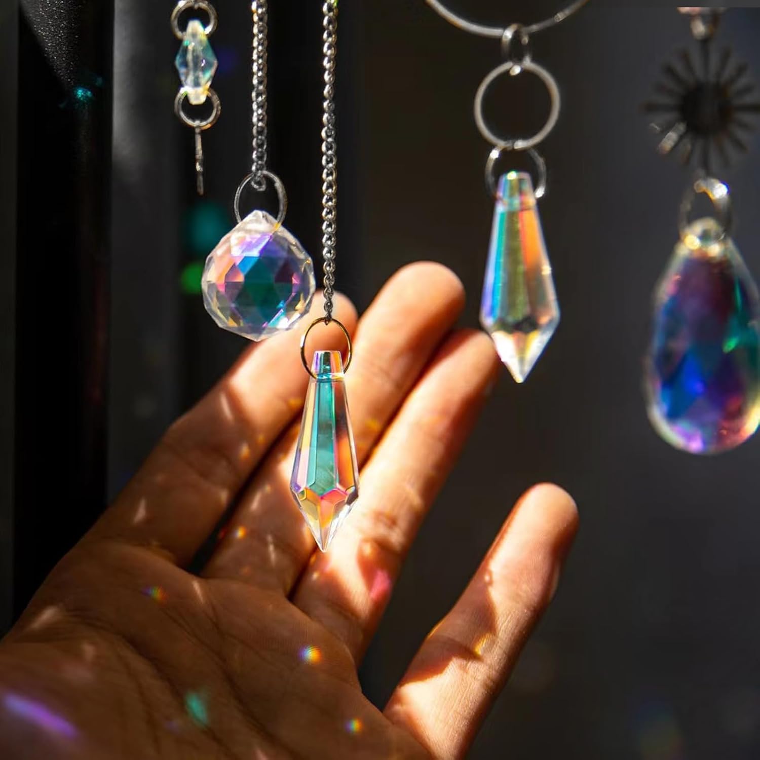 Detalle 2 de Luzoybo 240PCS DIY Sun Catchers Making Kit for Adults – Crystal Prism Suncatchers with Rainbow Beads and Hanging Decor (Silver)