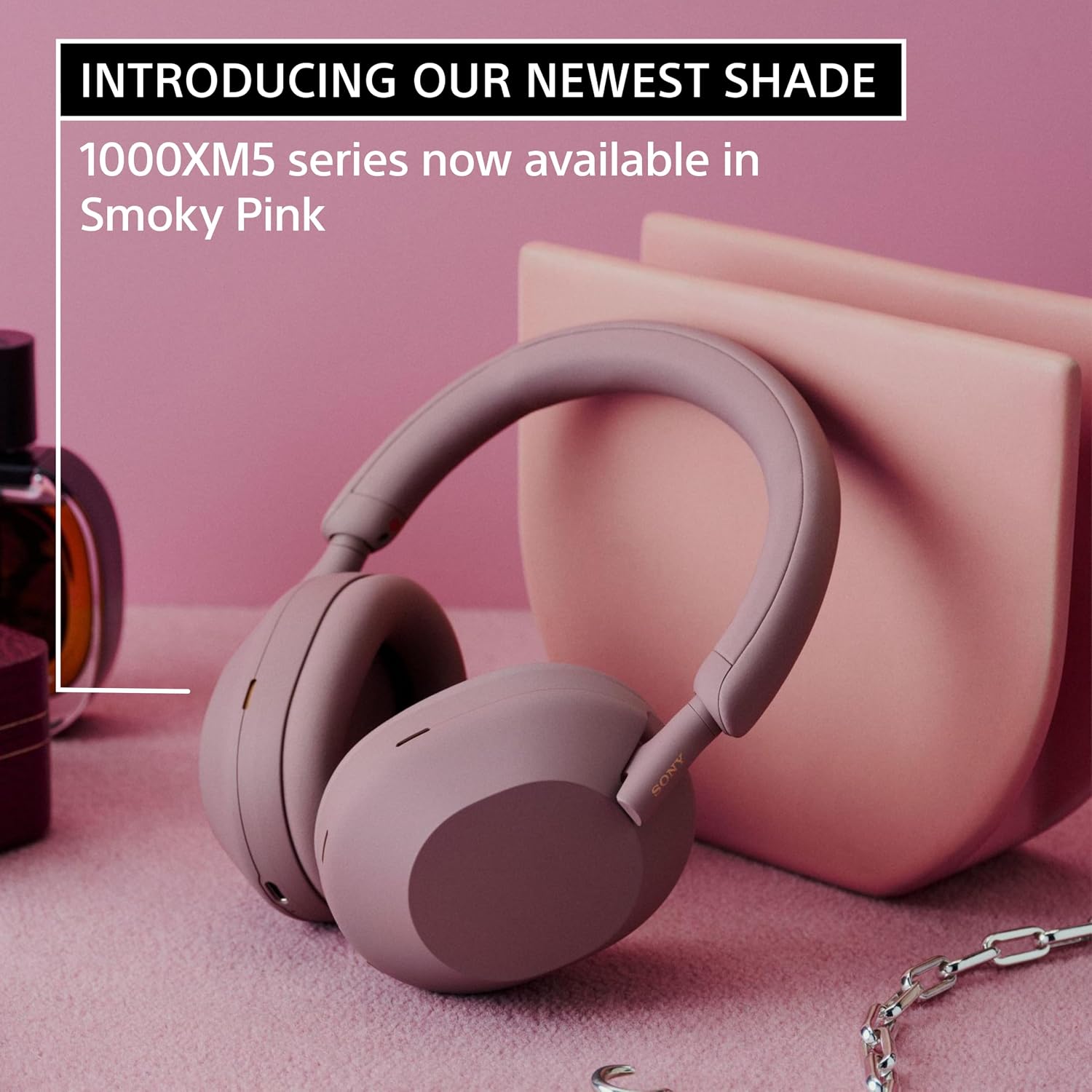 Detalle de Sony wireless headphones WH-1000XM5