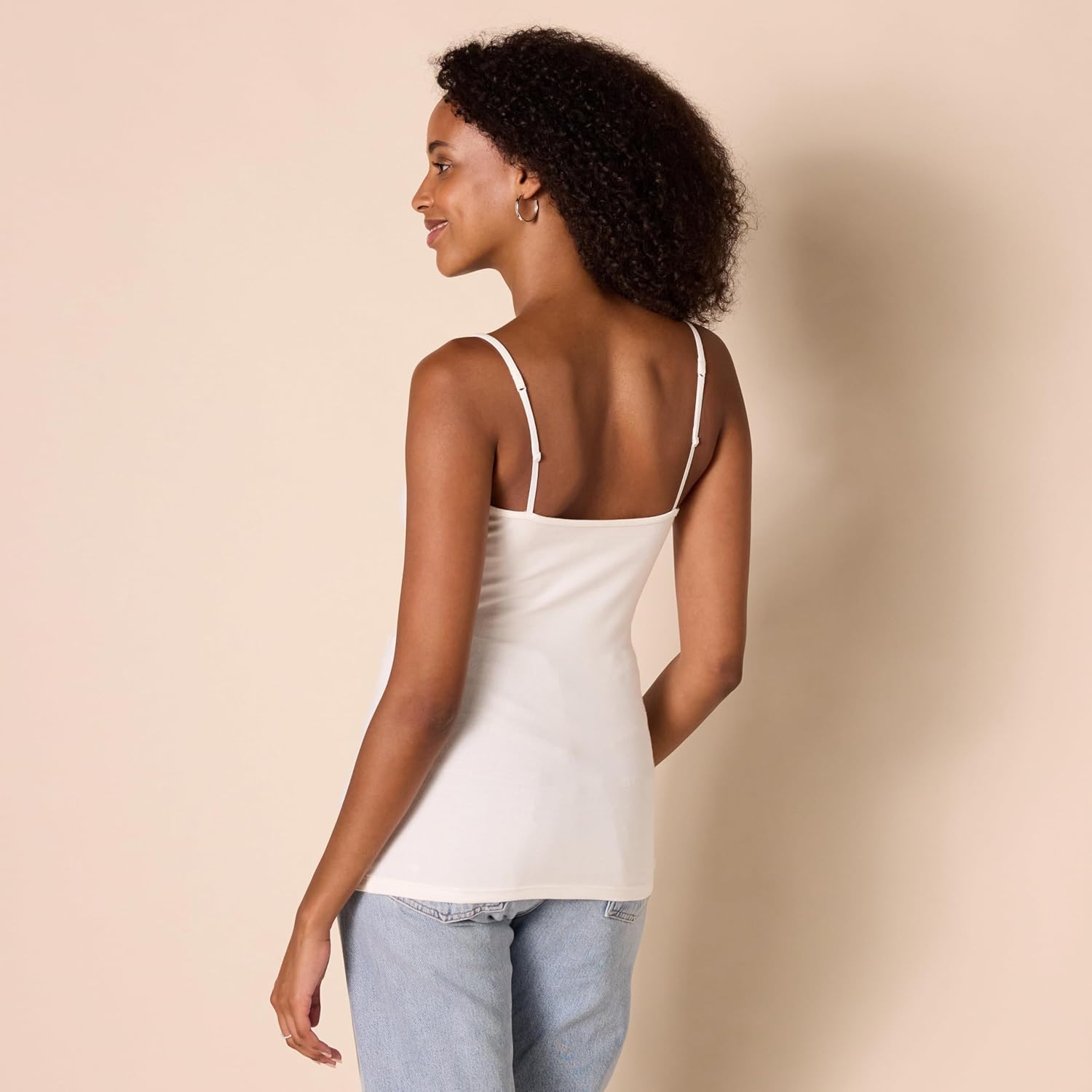 Thumbnail 1 de Amazon Essentials Women's Knitted V-Neck Layering Cami (Available in Plus Size) – Pack of 4