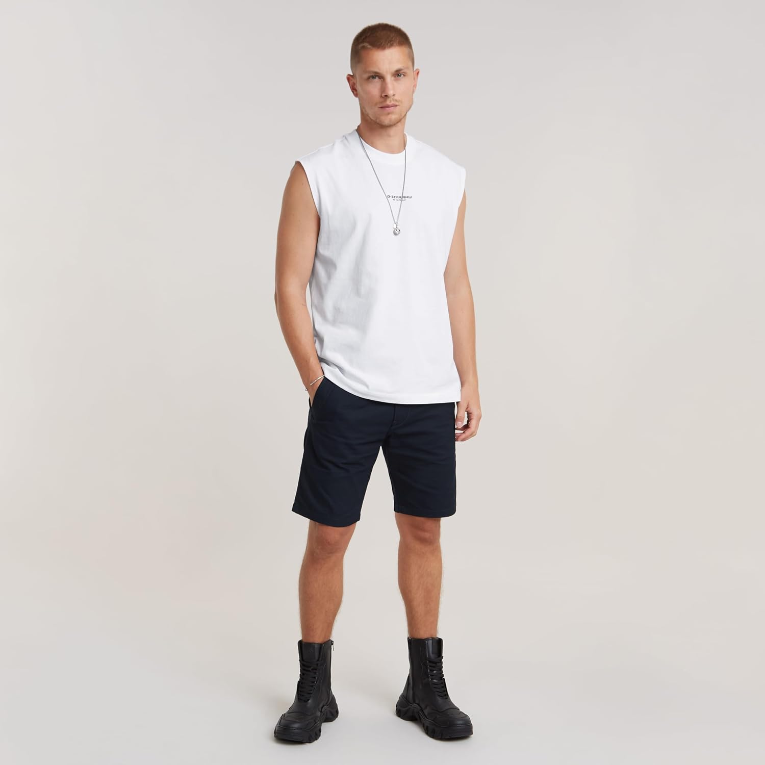 Detalle 1 de G-STAR Bronson 2.0 Slim Chino Shorts