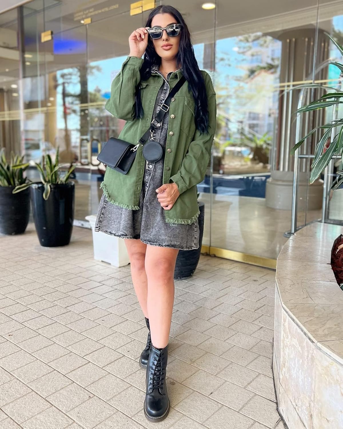 Thumbnail 3 de Vetinee Oversized Denim Shacket with Pockets