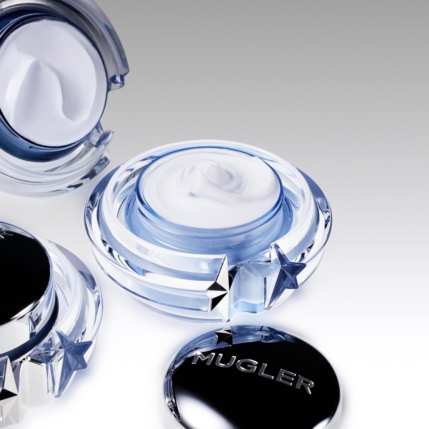 Detalle de Mugler Angel Crème Parfumée pour le Corps 200 ml : hydratation riche à l’accord ambré gourmand