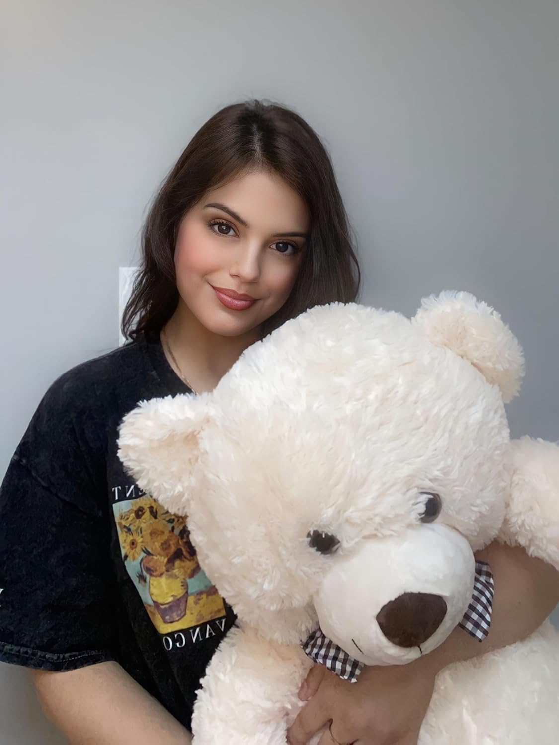 Detalle de MorisMos 39-Inch Large White Teddy Bear: Giant Plush Friend for Every Occasion