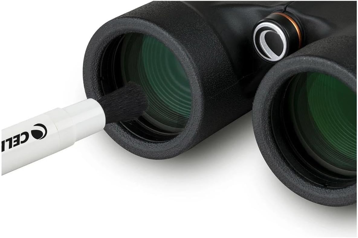 Thumbnail 6 de Celestron 93576 Kit pulizia obiettivo: kit completo per ottiche con 10 salviettine, liquido detergente, panno e spazzola retrattile