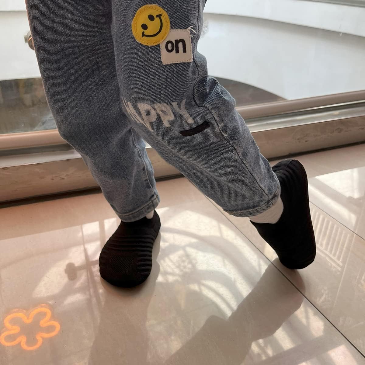 Detalle de Hayeabi Kids' Slippers with Rubber Soles
