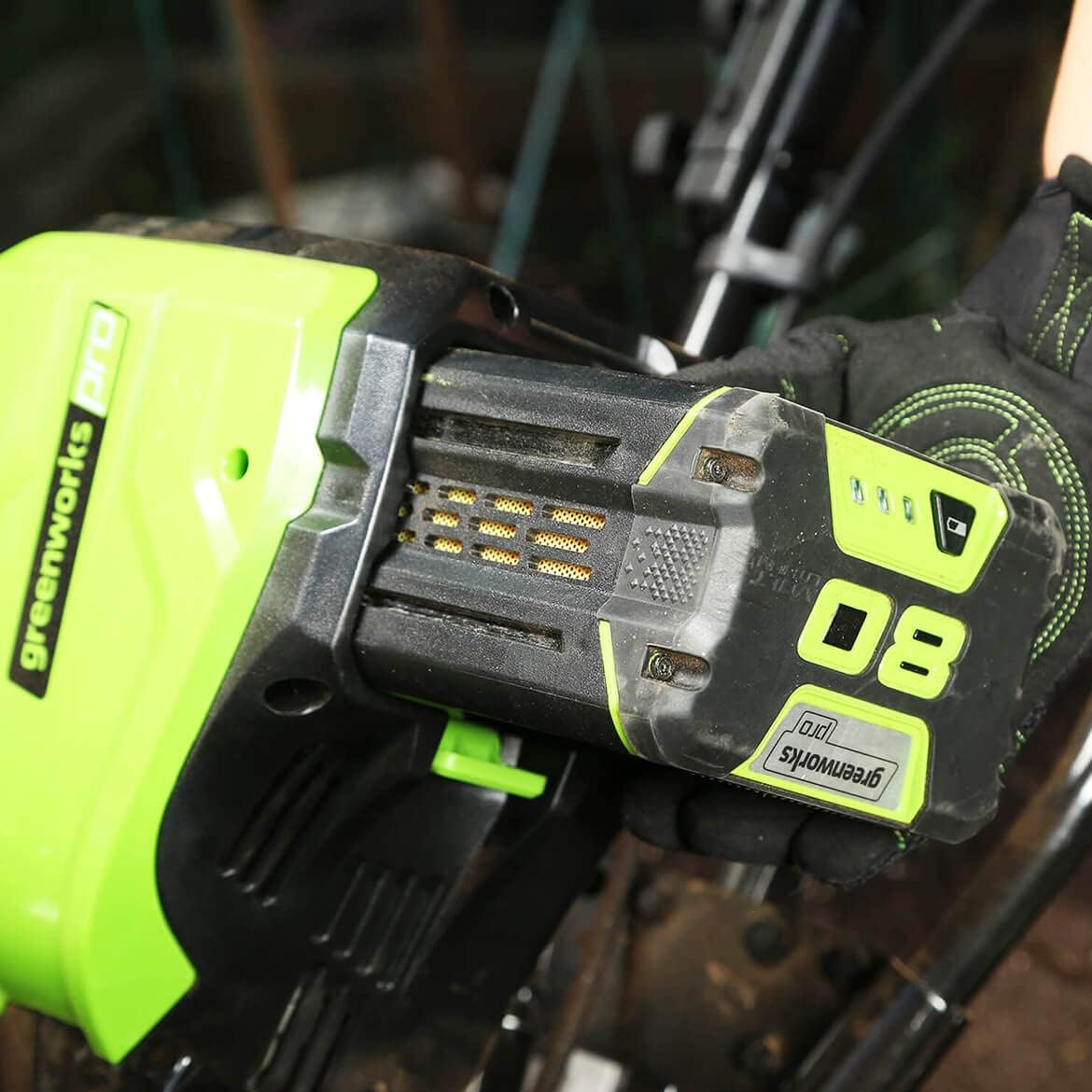 Detalle 2 de Greenworks Cordless Tiller Cultivator, 80V