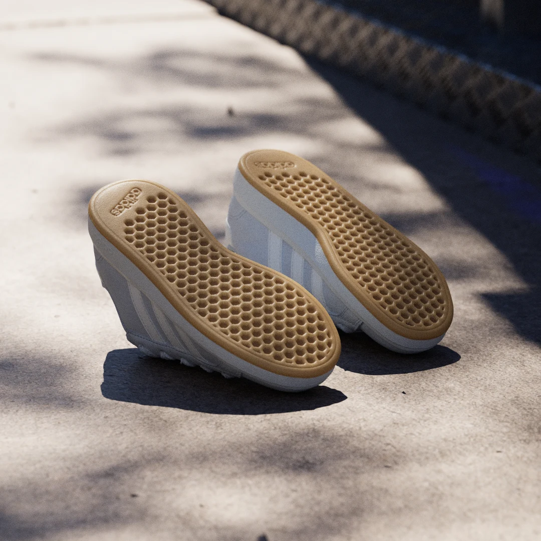 Detalle de Zapatilla Grand Court 00s de Adidas – azul