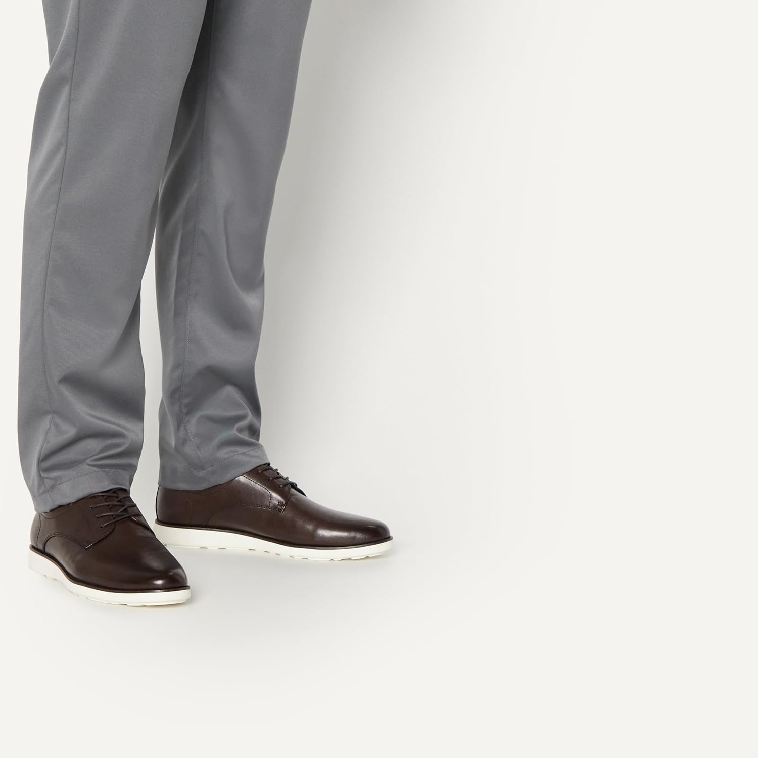Thumbnail 1 de Amazon Essentials Men's Casual Derby Dress Shoes with Padded Collar