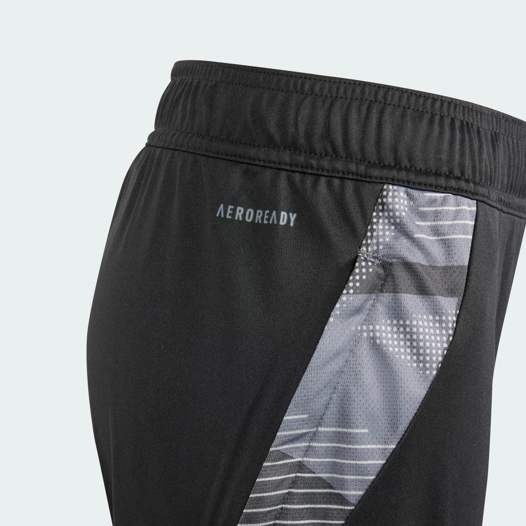 Detalle 2 de Pantalón corto de entrenamiento Tiro 24 Competition (Adolescentes) — Adidas