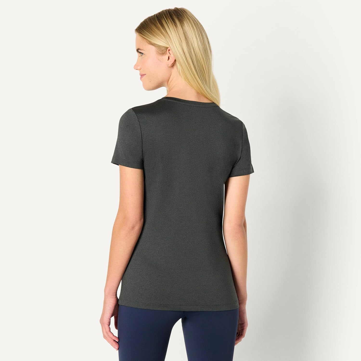 Thumbnail 2 de Amazon Essentials Damen Active Quick Dry Tech Stretch Kurzarm-T-Shirt – Übergrößen