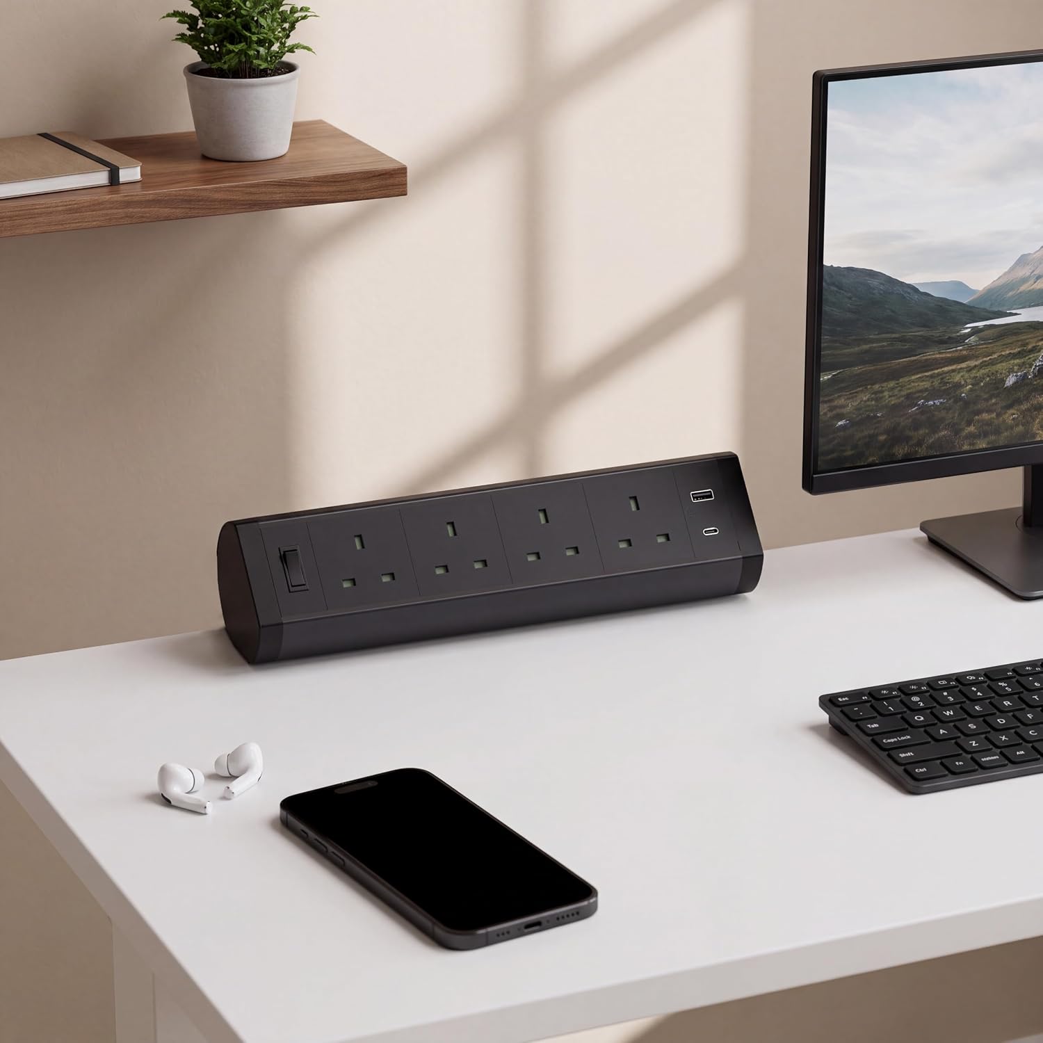 Thumbnail 6 de Haylink 4 Way Desk Extension Lead 3M with USB-C strip ๐