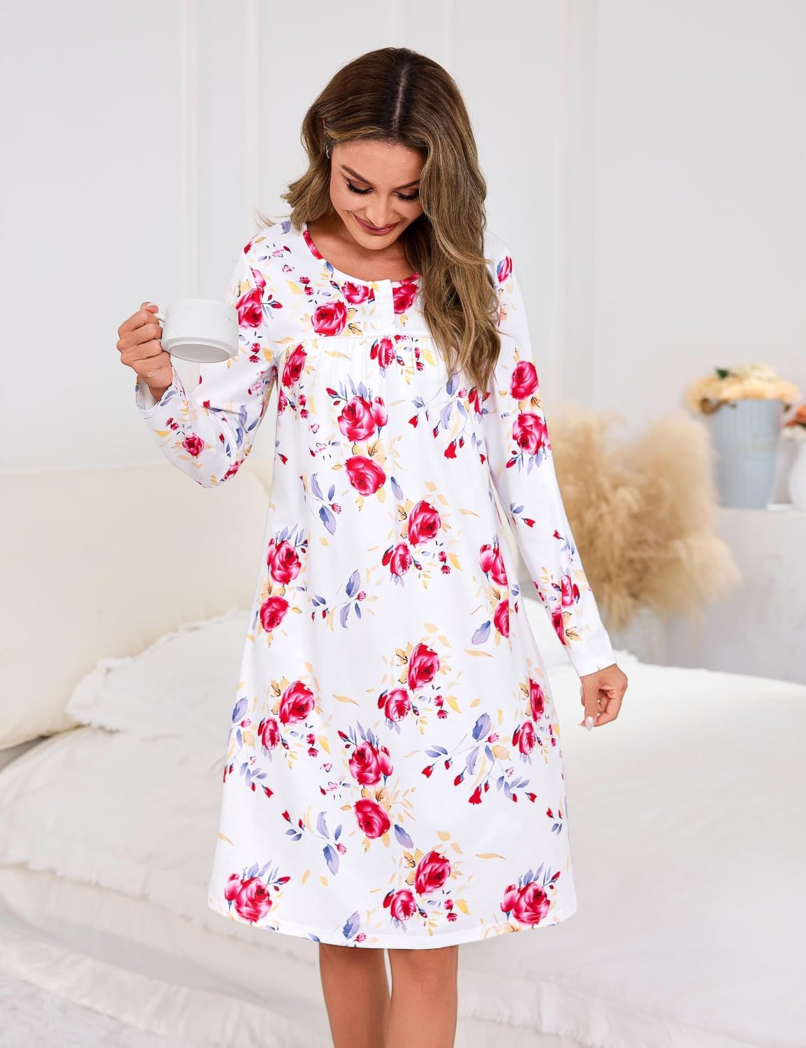Detalle de Demegimi Women's Long Nightdress with V-Neck and Lace Trim – Cotton Winter Nightgown
