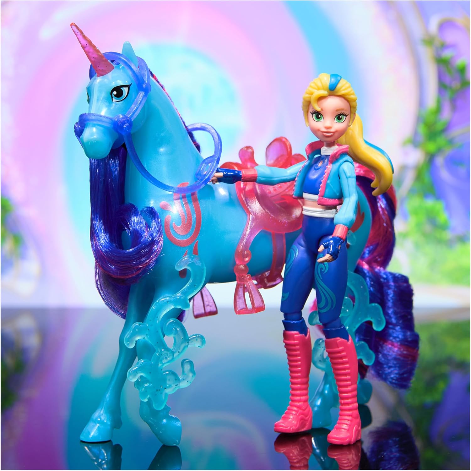 Detalle de Unicorn Academy : L’École des Licornes Licorne River + Poupée Isabel (River 12,7 cm, Isabel 11,5 cm)