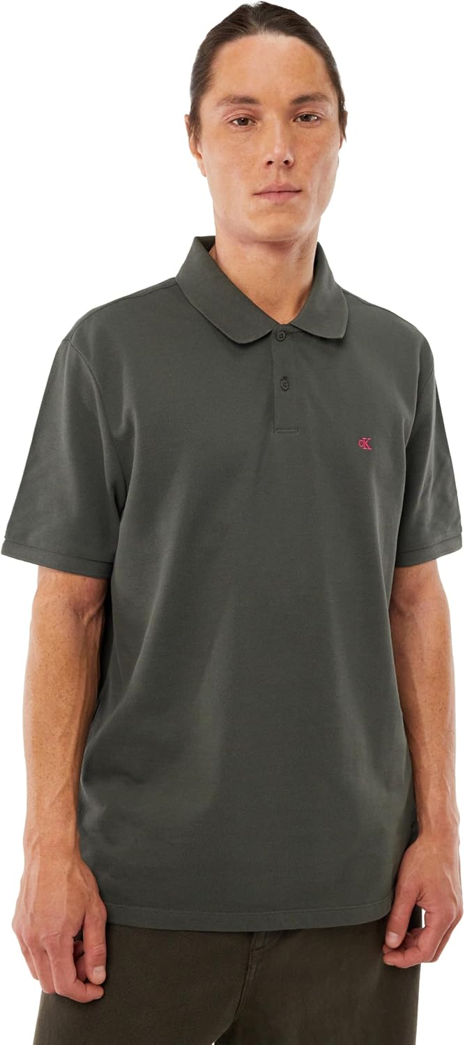 Detalle 2 de Calvin Klein Men’s Short Sleeve Monogram Pique Cotton Polo Shirt
