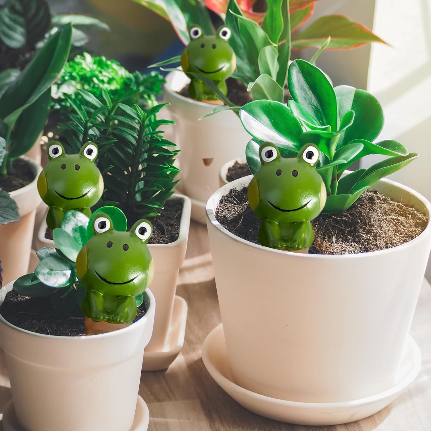 Thumbnail 3 de 4 Pack Terracotta Self-Watering Spikes (Frog Shape) – Frog Shaped Self-Watering Globes