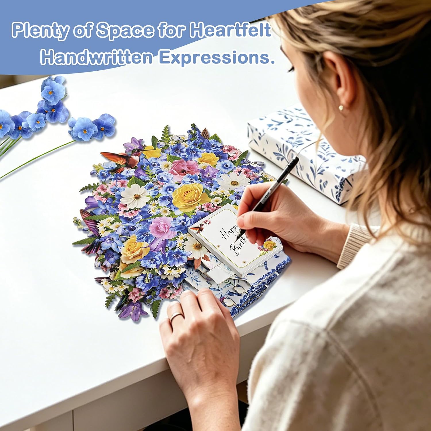 Detalle de Pop Up Birthday Cards for Women: 10.5-Inch Flower Bouquet with Music & Lights