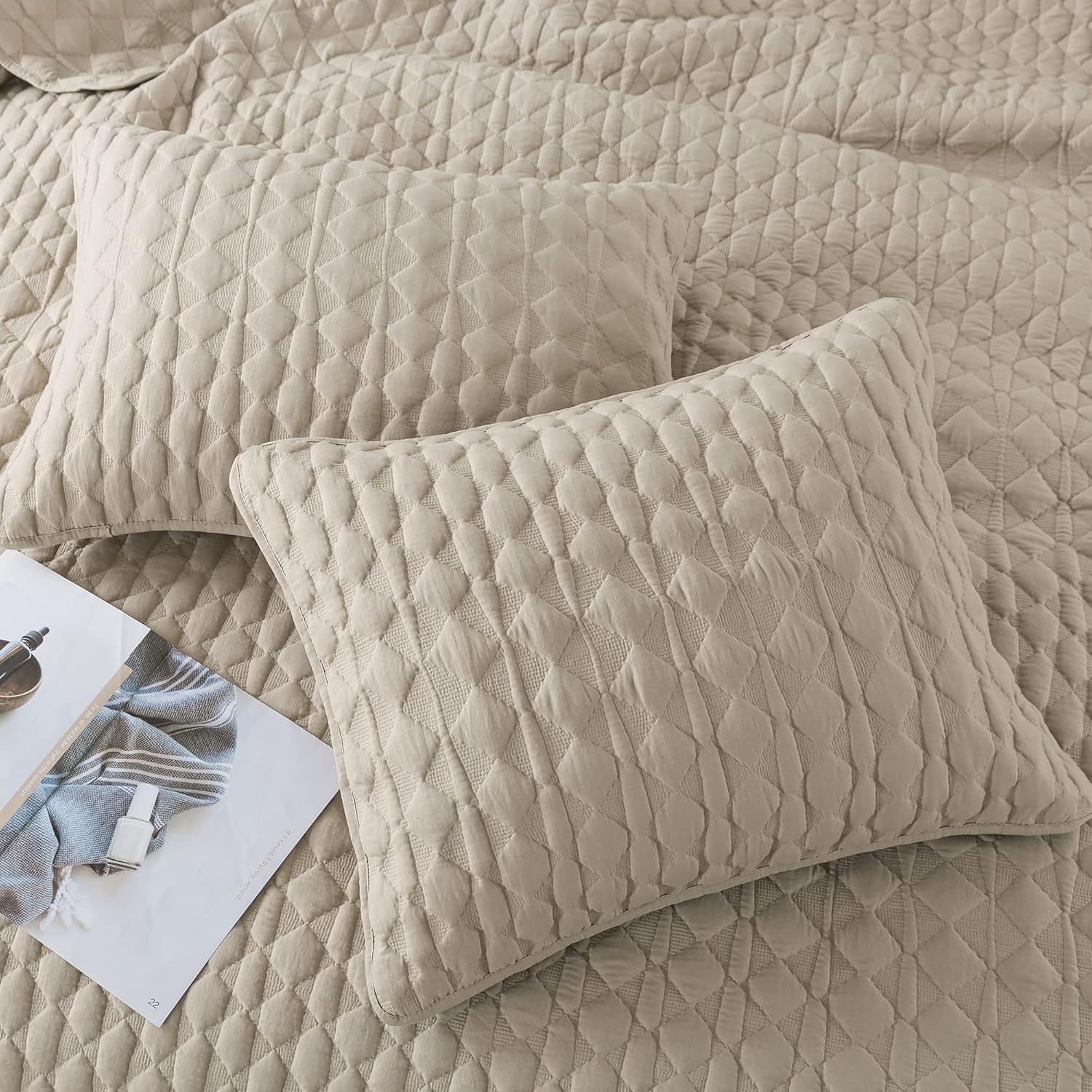 Thumbnail 3 de Beige Quilt King Size Bedding Set with Pillow Shams - 3 Pieces, Lightweight Geometric Quilt Coverlet