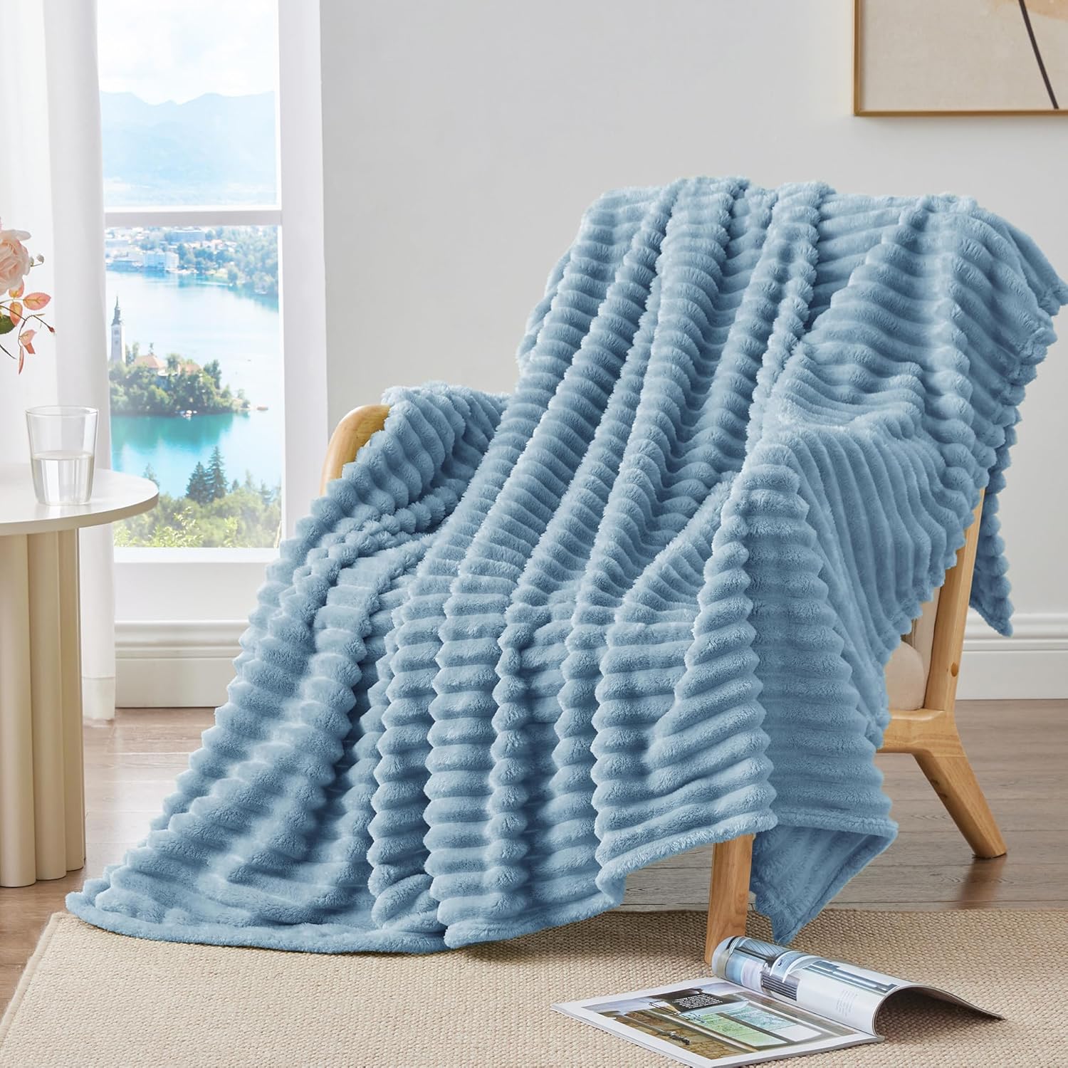 Thumbnail 6 de BEDELITE Fluffy Fleece Throw Blanket with Stripes – Light Blue, Throw Size