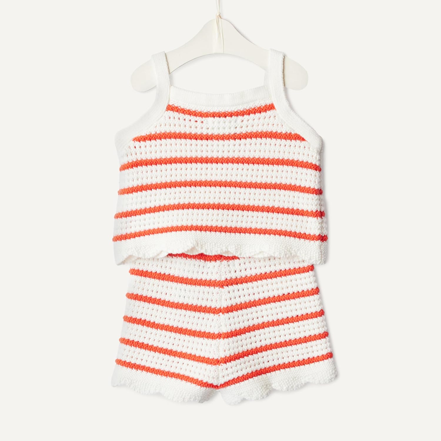 Detalle de Amazon Essentials x Sofia Grainge Set Maglie e Canotte in Cotone Lavorato all'Uncinetto – Mommy & Me