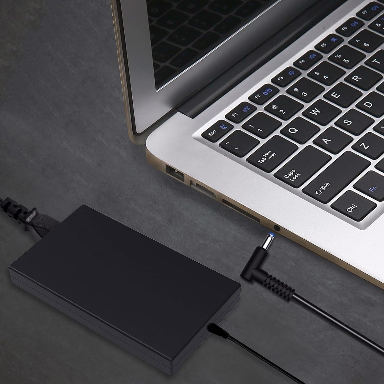 Detalle de 200W 19.5V 10.3A laptop charger