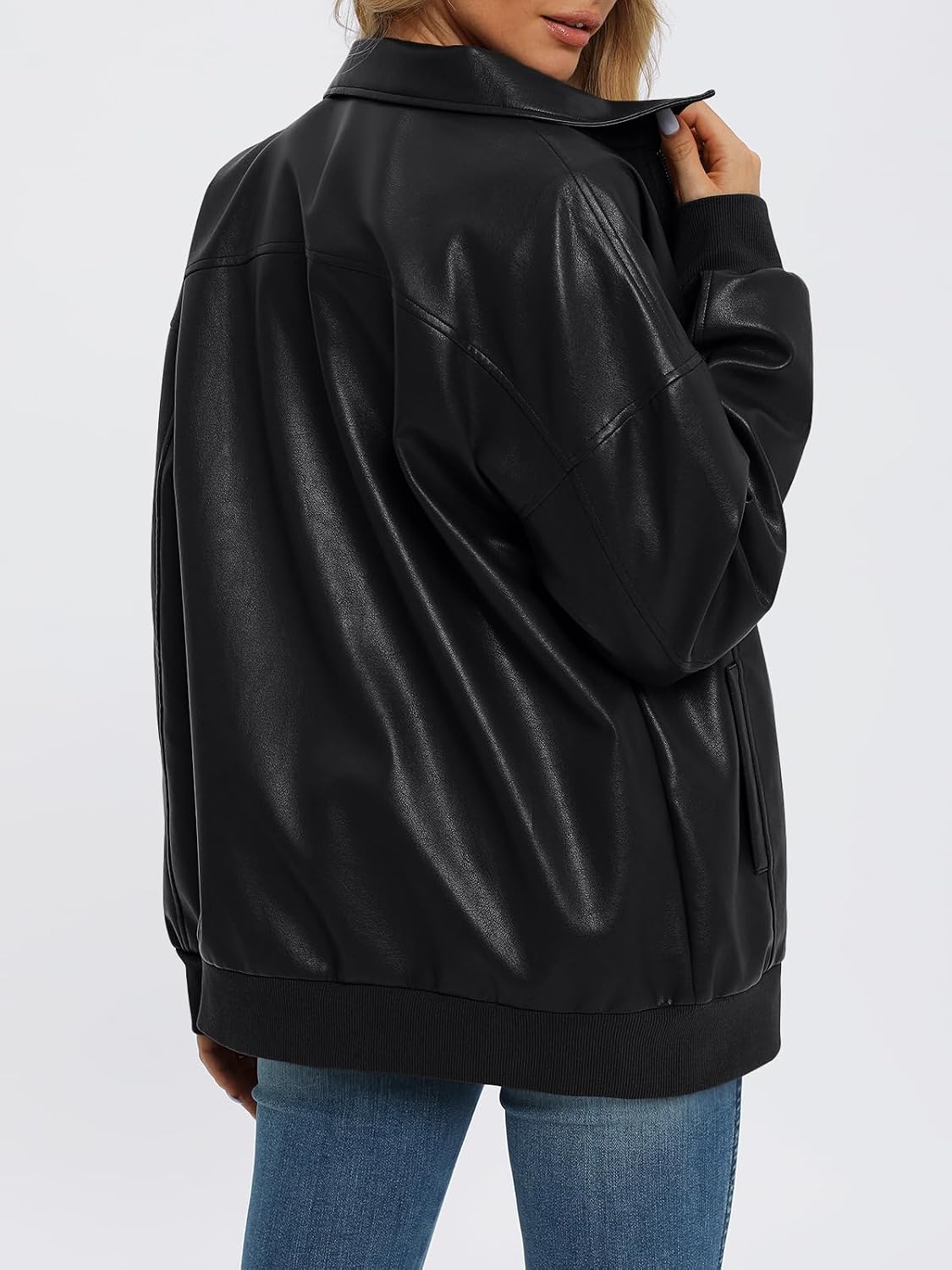Detalle de AUTOMET Faux Leather Bomber Jacket