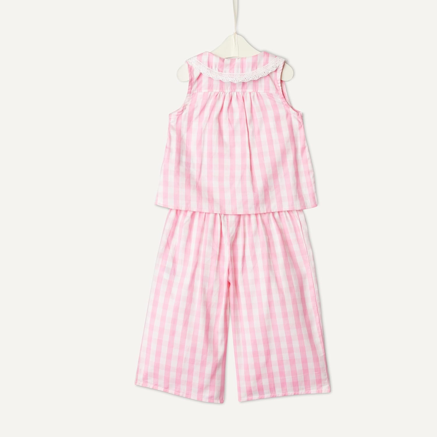 Detalle de Amazon Essentials x Sofia Grainge Mädchen Spielset aus Baumwollsatin – Oberteil mit Peter-Pan-Kragen und Hose
